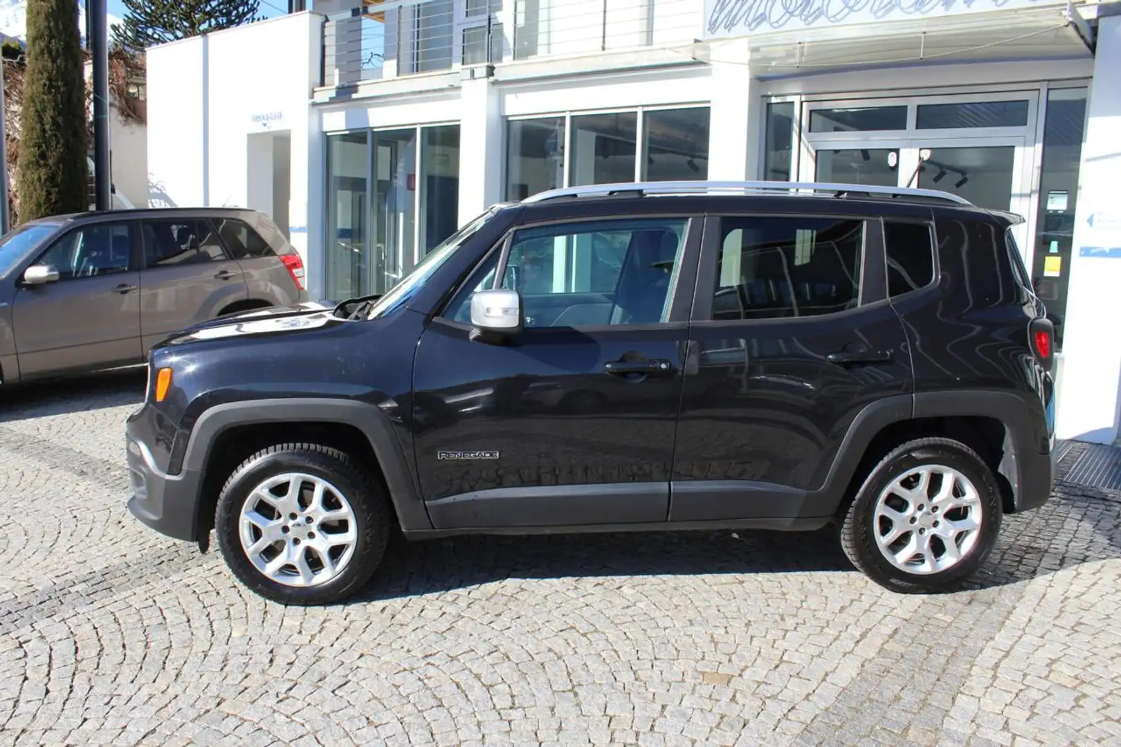 Jeep Renegade 2.0 Mjt 140CV 4WD Active Drive Limited Noir - 2