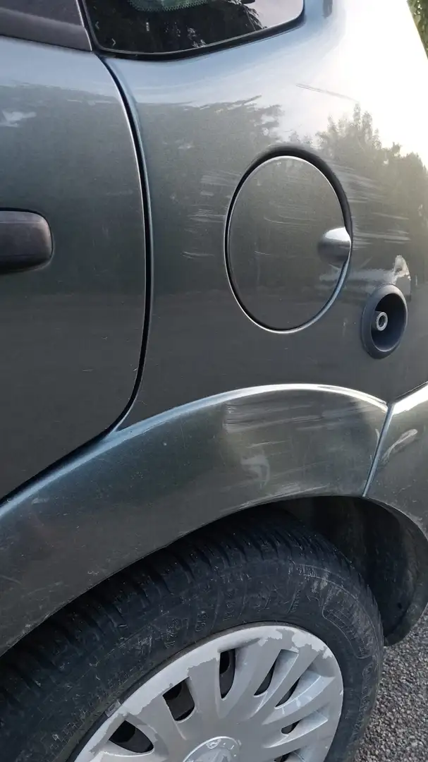 Citroen C3 C3 I 2002 1.4 Ideal ecoenergy (bi-energy) M Vert - 2