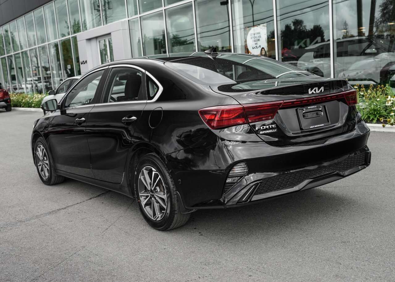2023 Kia Forte EX — снимка 1