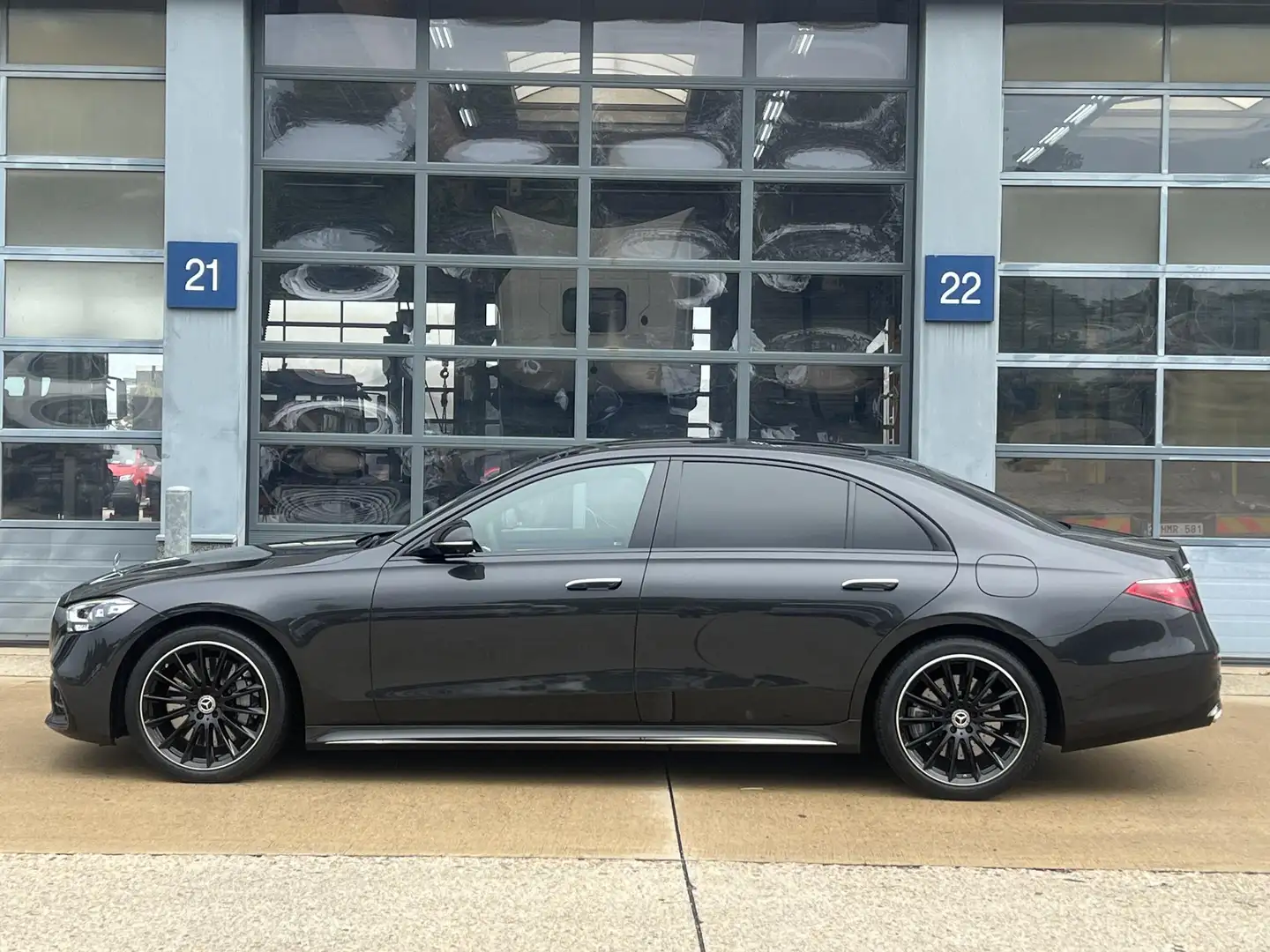 Mercedes-Benz S 580 e 4MATIC L Gris - 2