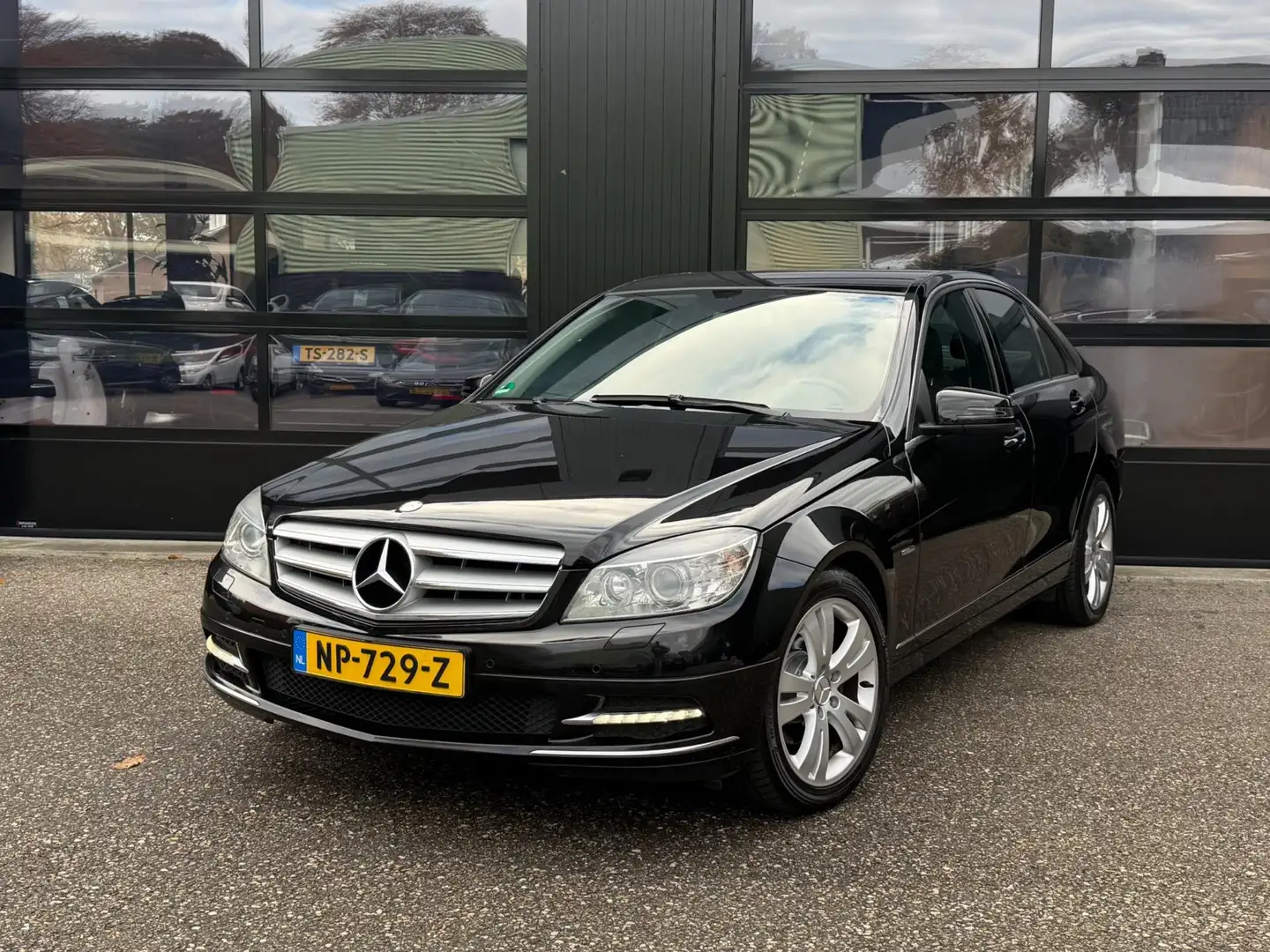 Mercedes-Benz C 220 C220 CDI Avantgarde Led Navi Aut. Trekh. Noir - 1