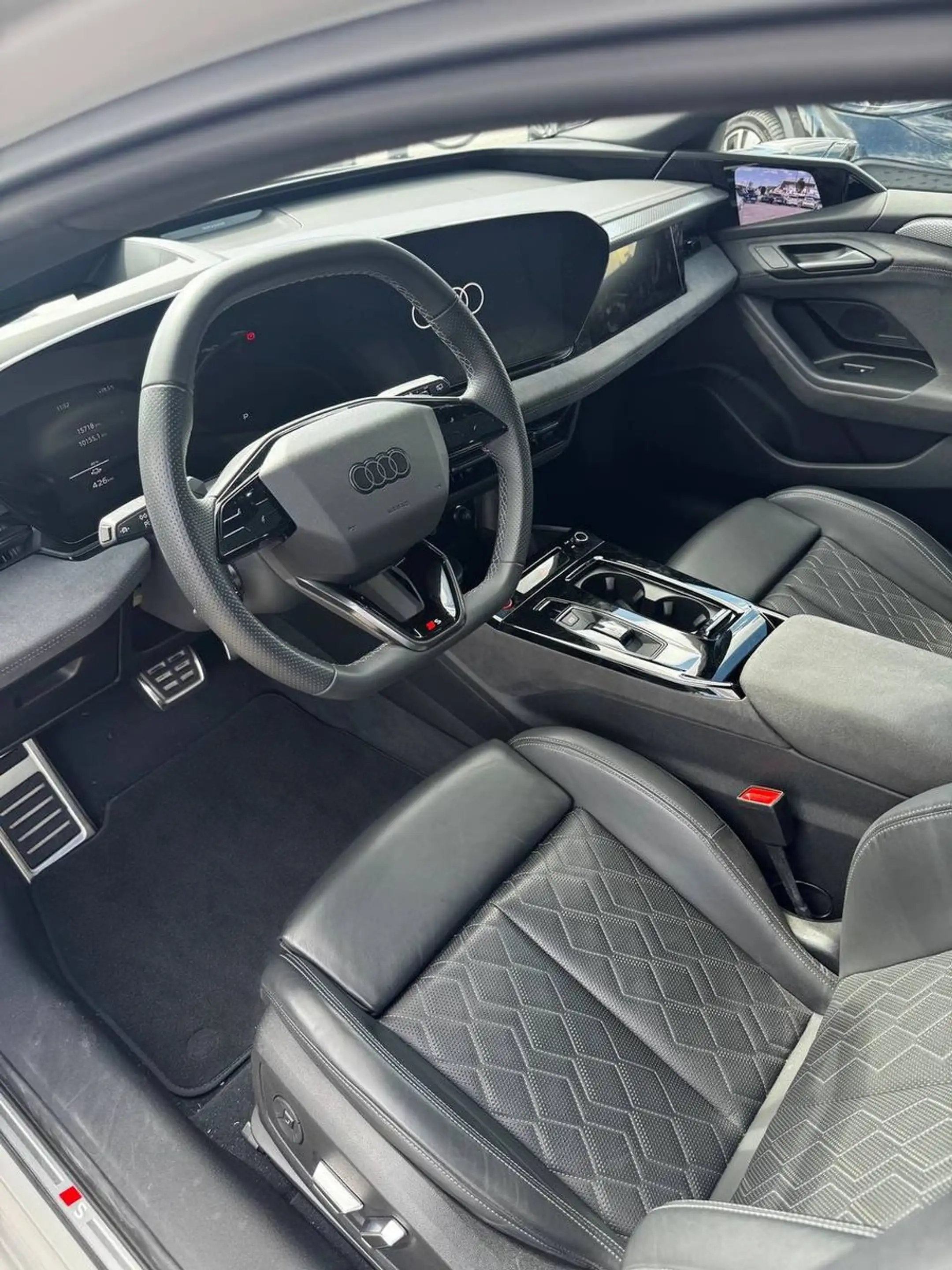 Audi S6 Avant e-tron quattro 370 kW edition one beige — photo 9