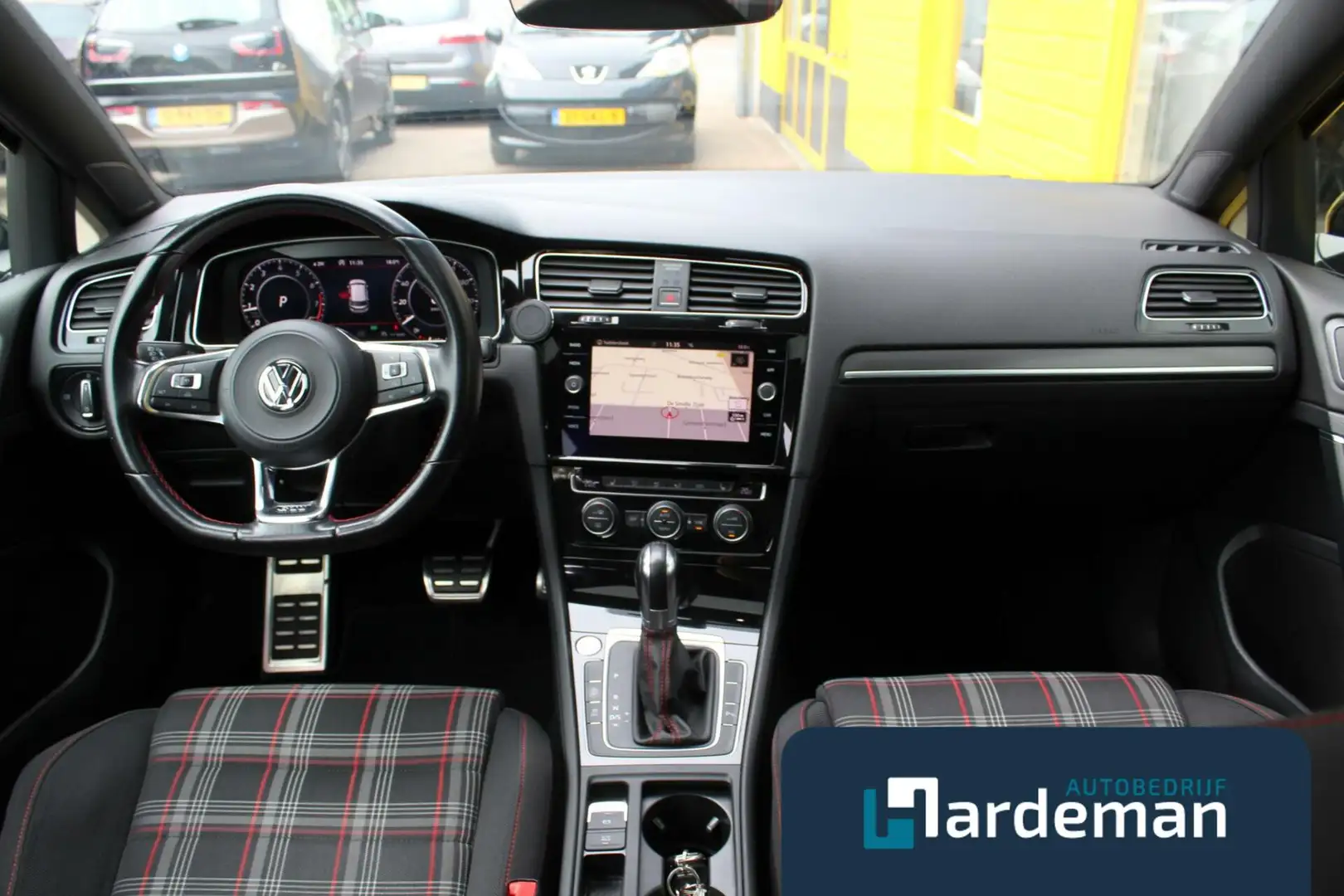 Volkswagen Golf GTI 2.0 TSI Performance Pano Чёрный - 2