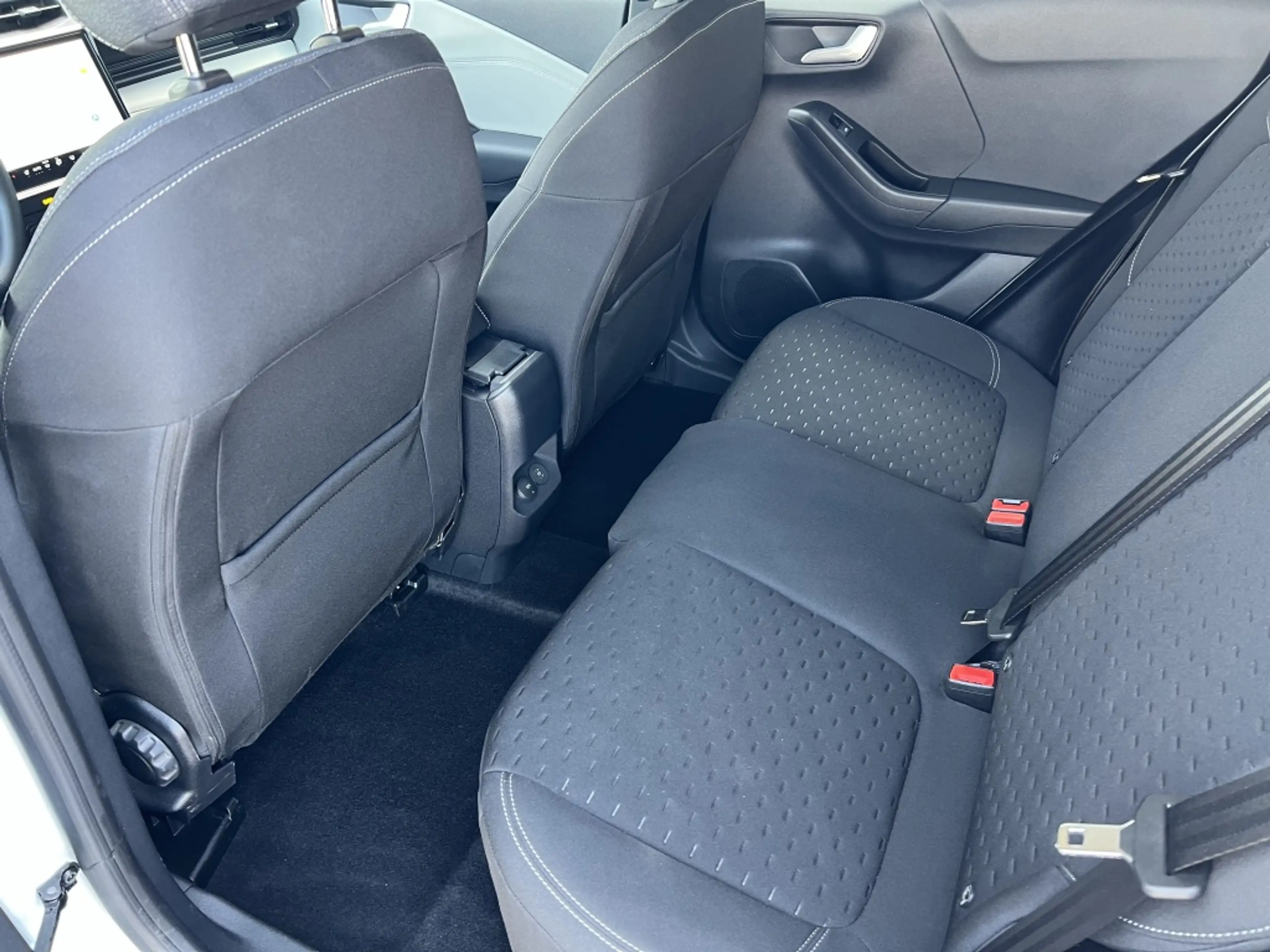Ford Puma Gen-E Select 47 kWh — photo 10