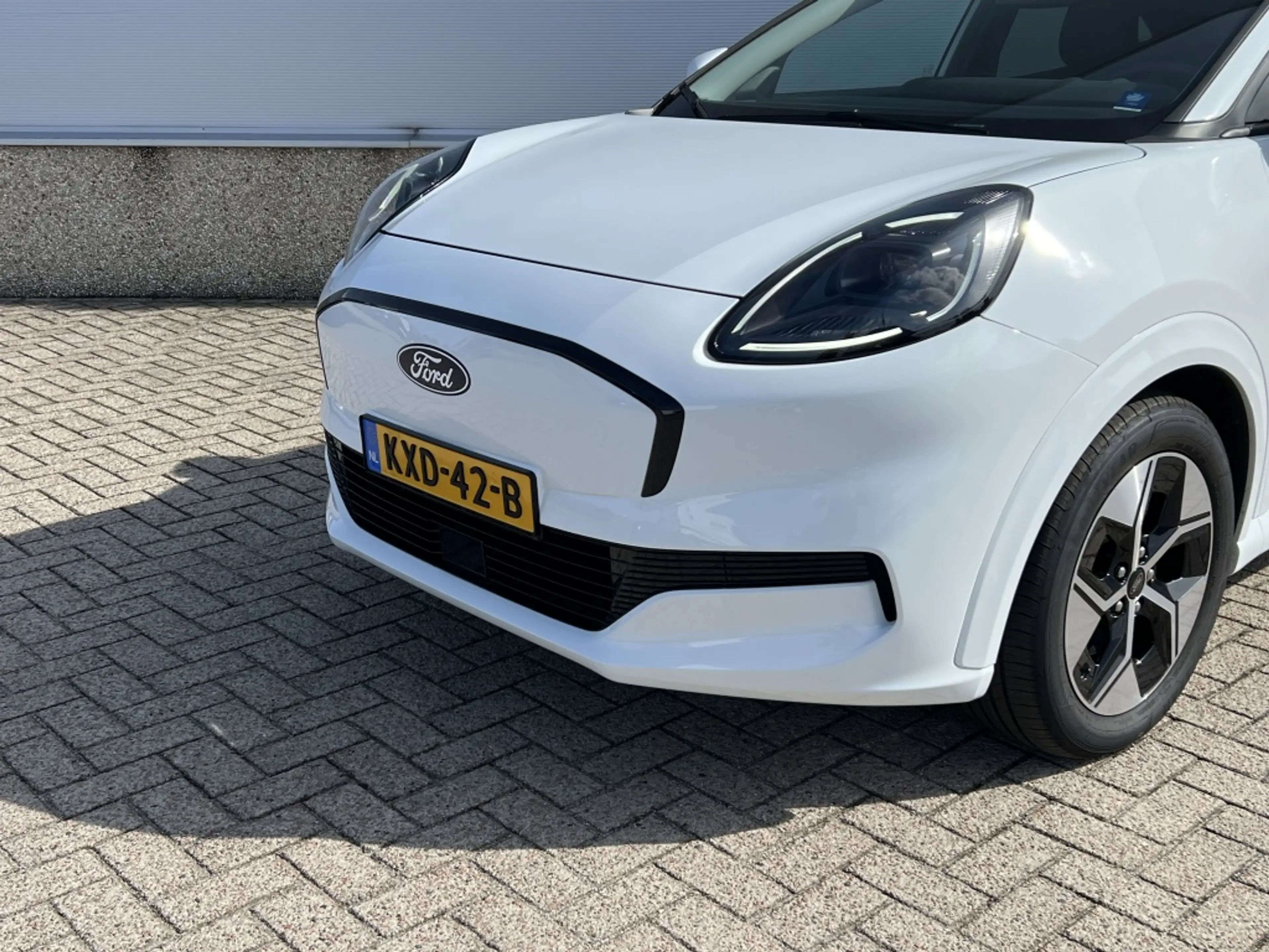 Ford Puma Gen-E Select 47 kWh — photo 6