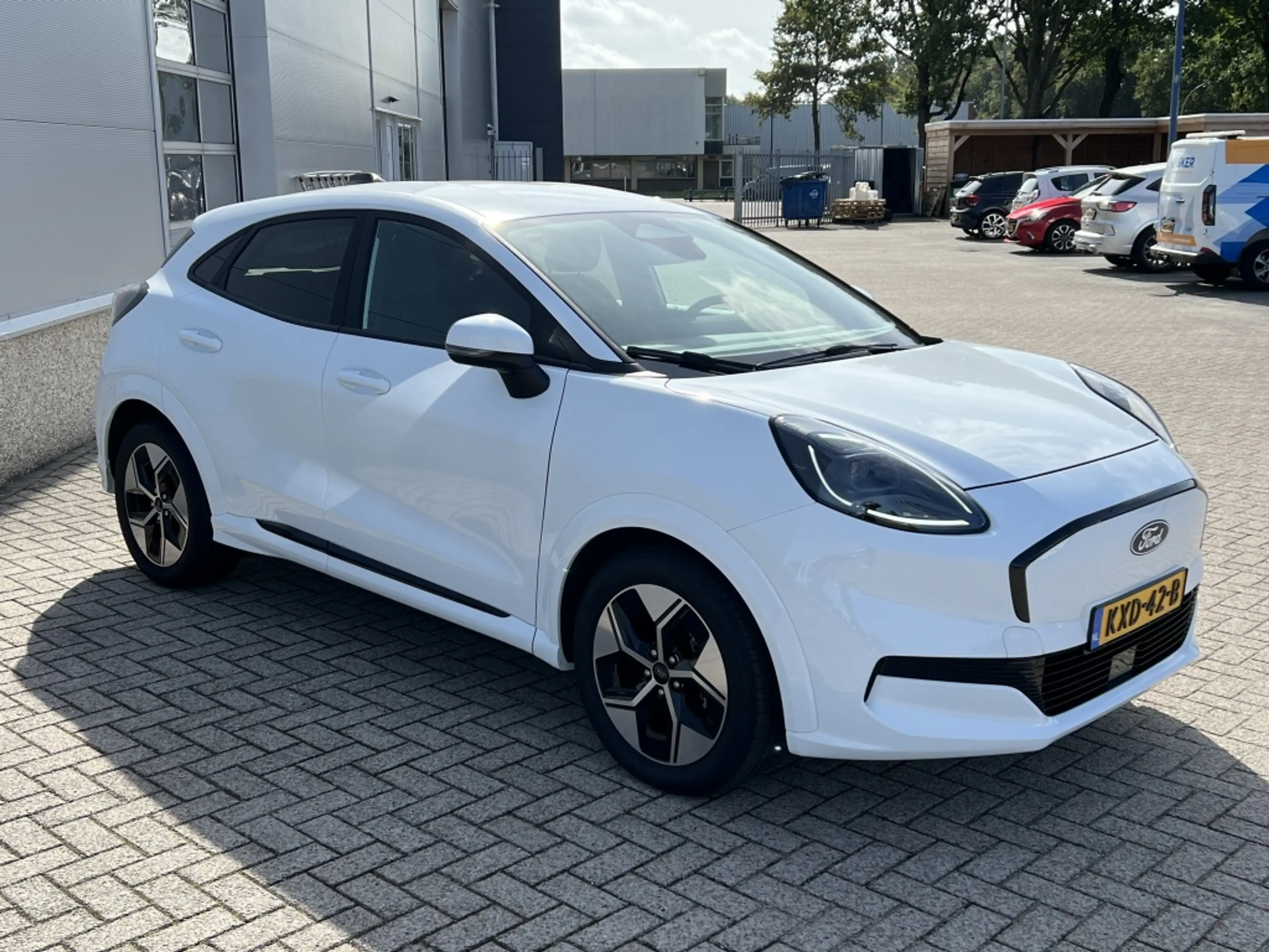 Ford Puma Gen-E Select 47 kWh — photo 2