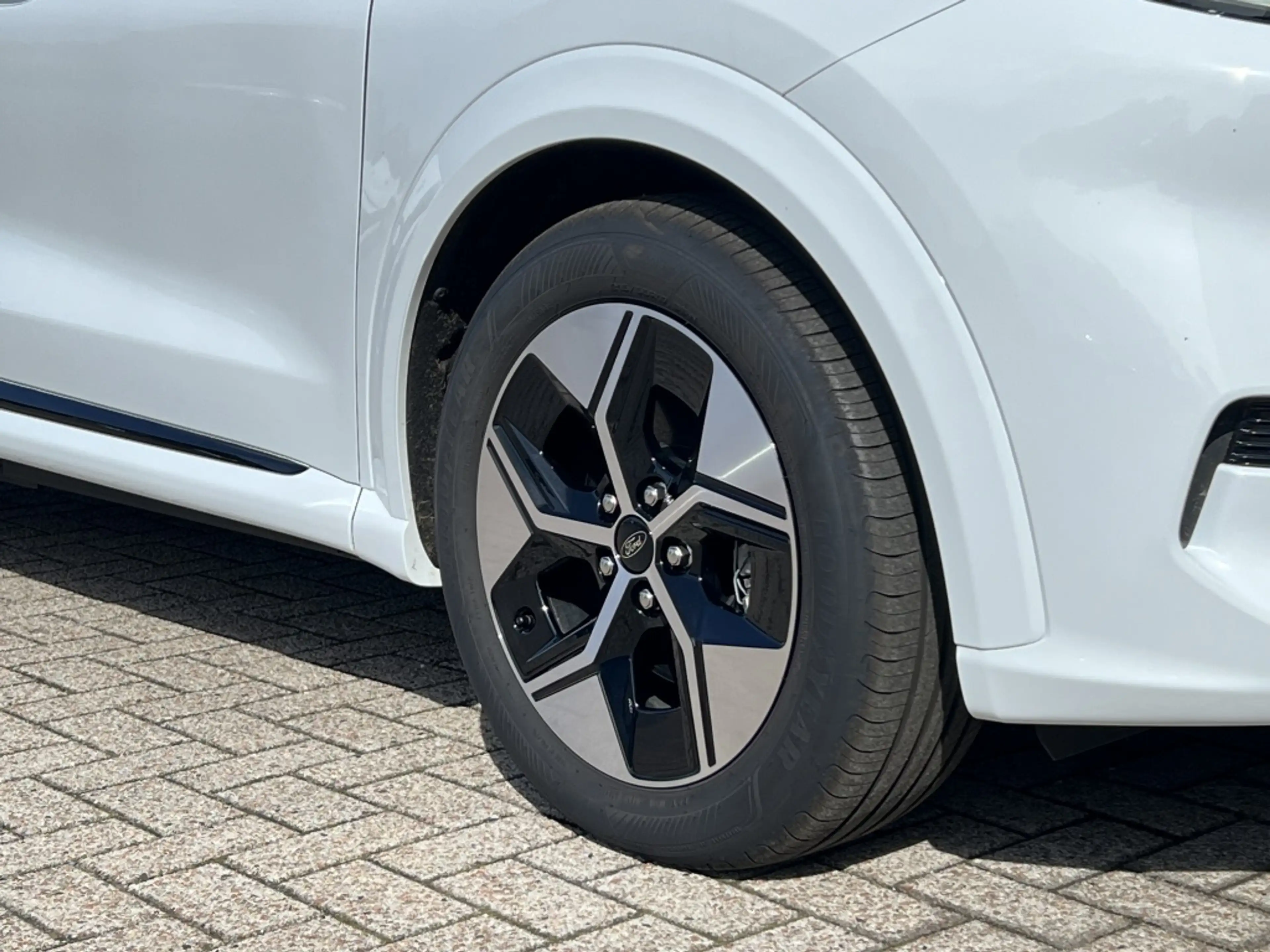Ford Puma Gen-E Select 47 kWh — photo 7