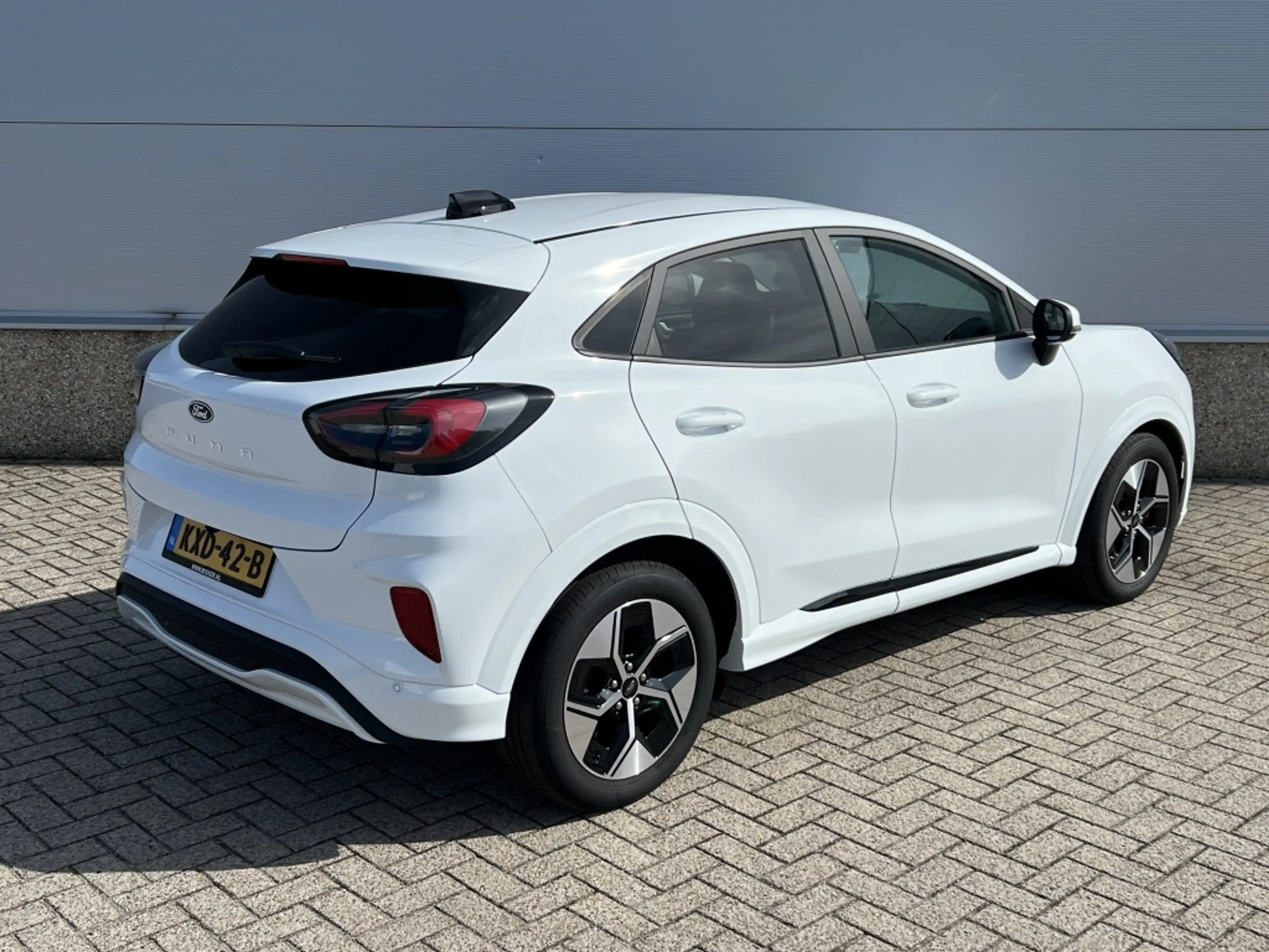 Ford Puma Gen-E Select 47 kWh — photo 3