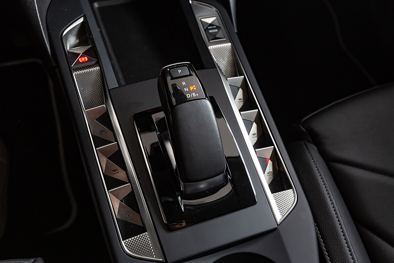 DS Automobiles DS 3 DS3 E-Tense Esprit de Voyage — photo 13