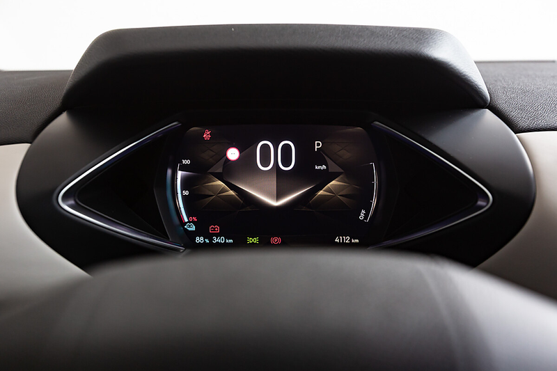 DS Automobiles DS 3 DS3 E-Tense Esprit de Voyage — photo 10