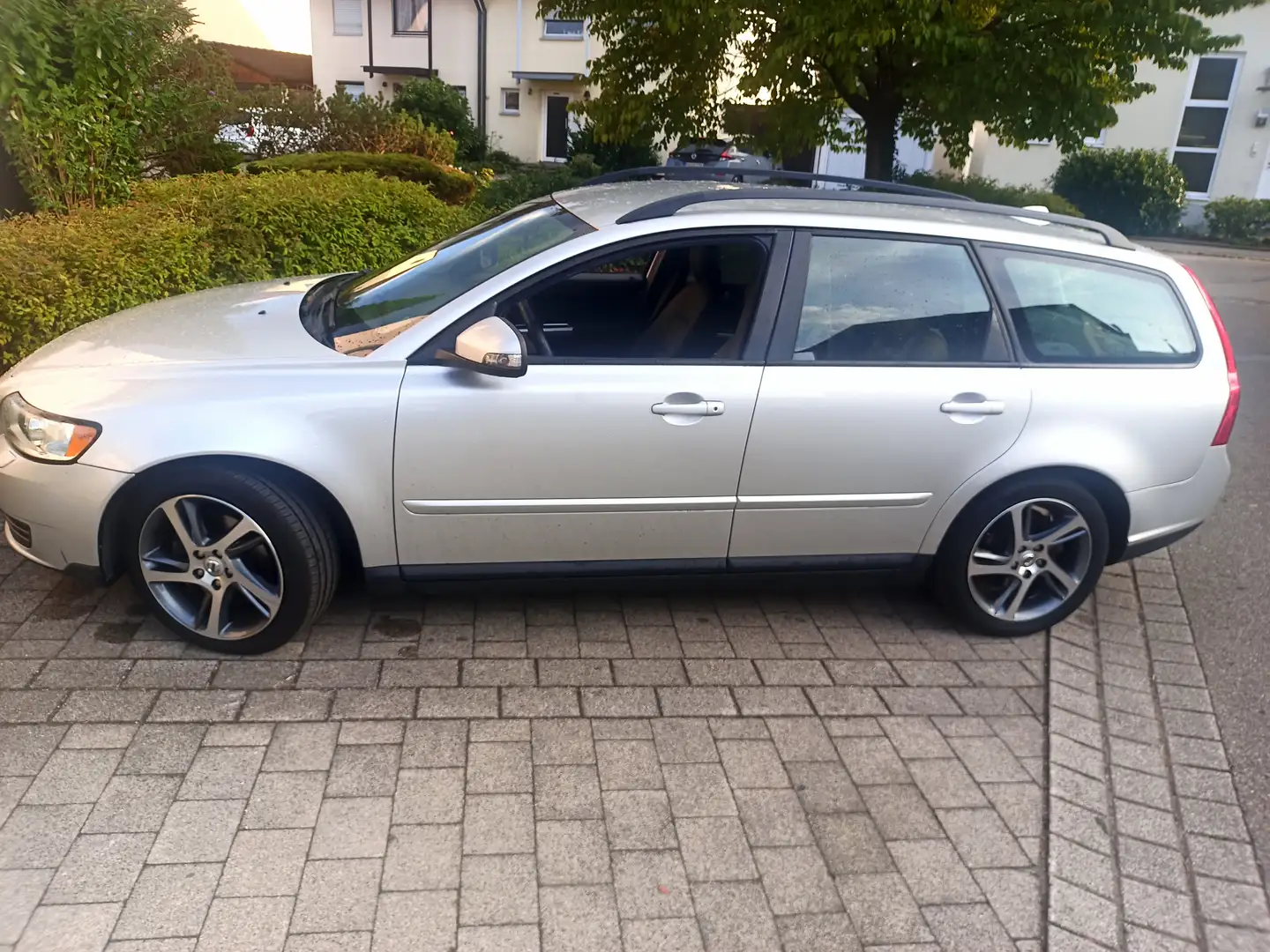 Volvo V50 V50 2.0D DPF Argent - 1