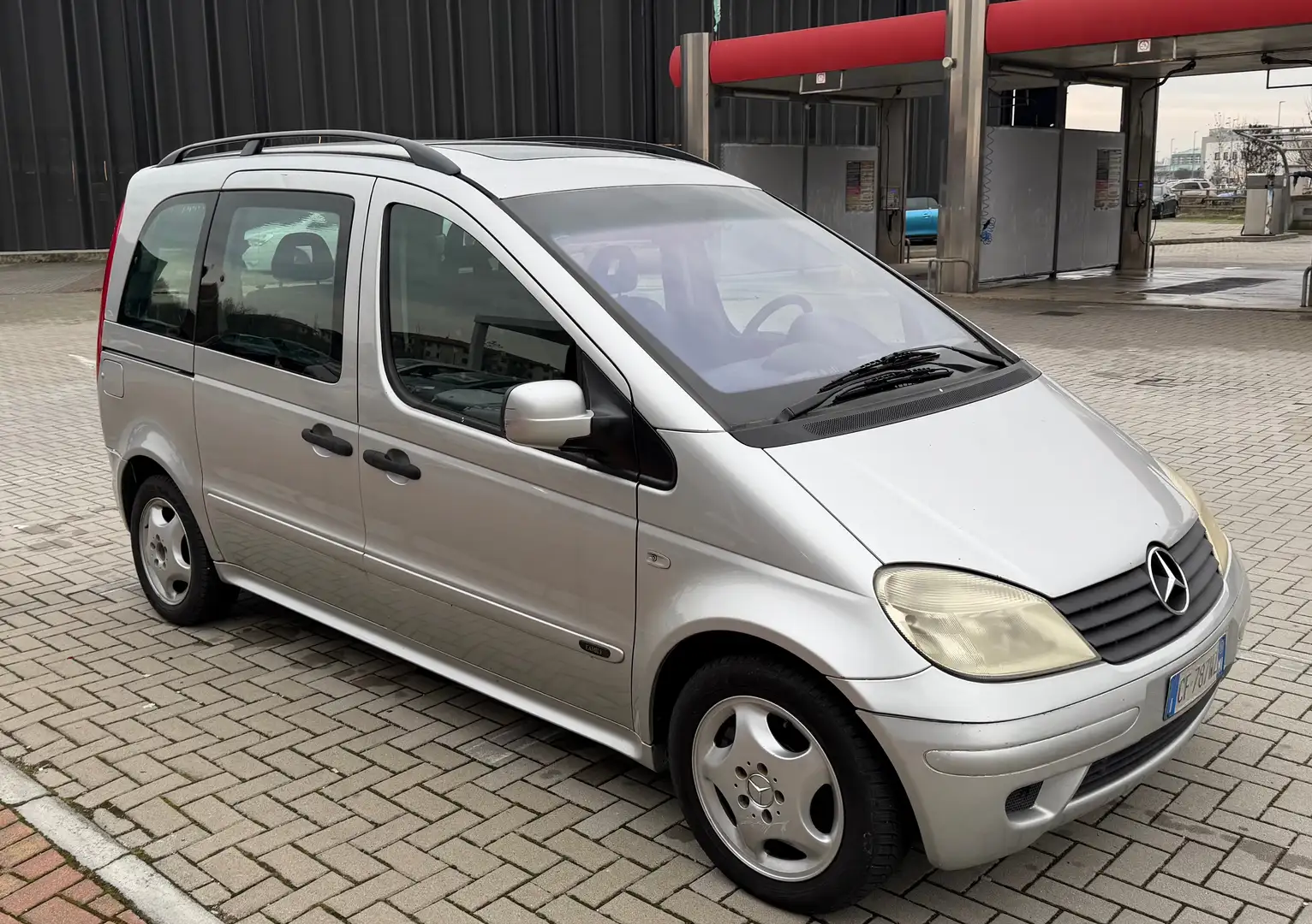 Mercedes-Benz Vaneo Vaneo - W414 1.6 Family GPL Argento - 1