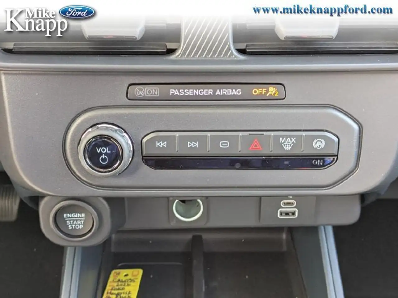 Ford Maverick снимка Ford Maverick