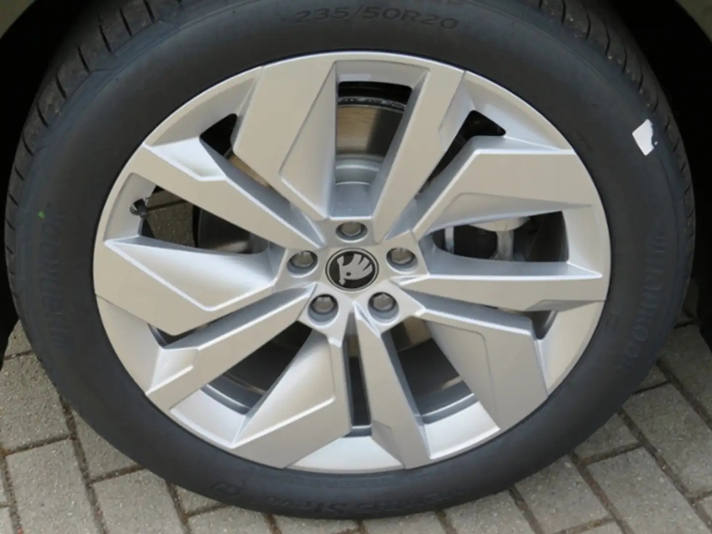 Skoda Enyaq 60 63kWh 150kW Groen - 2