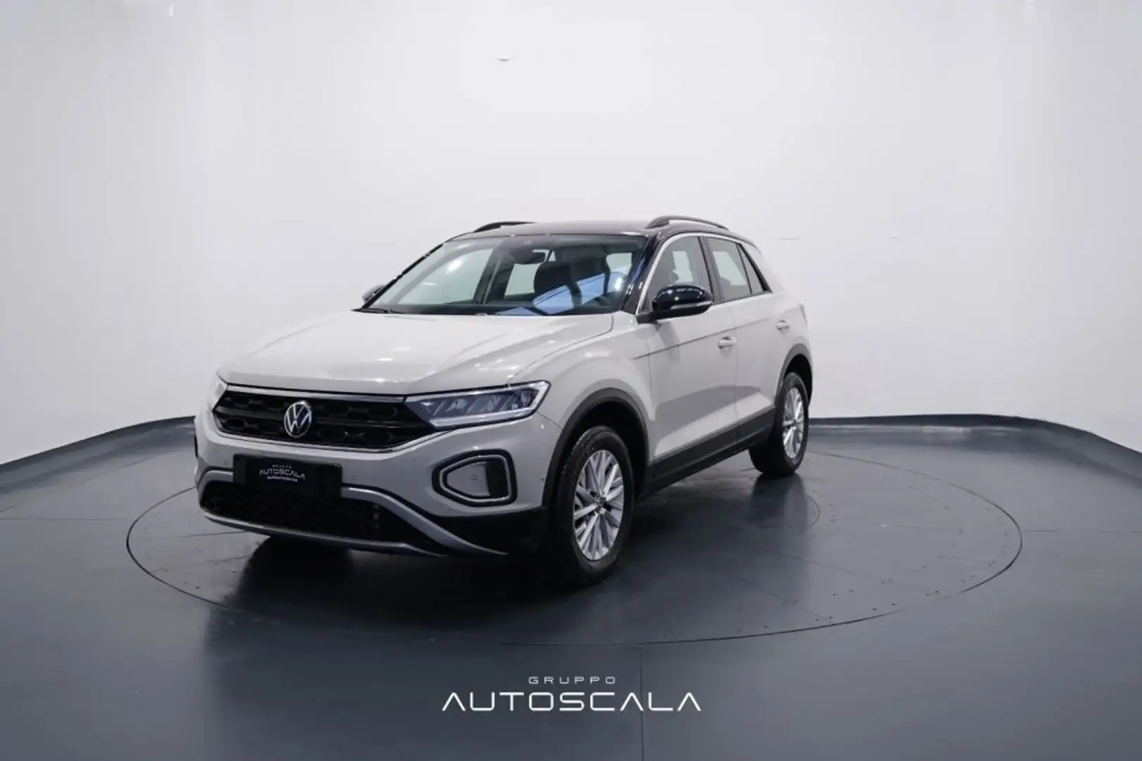 Volkswagen T-Roc 1.5 TSI 150cv ACT DSG Life Grigio - 1