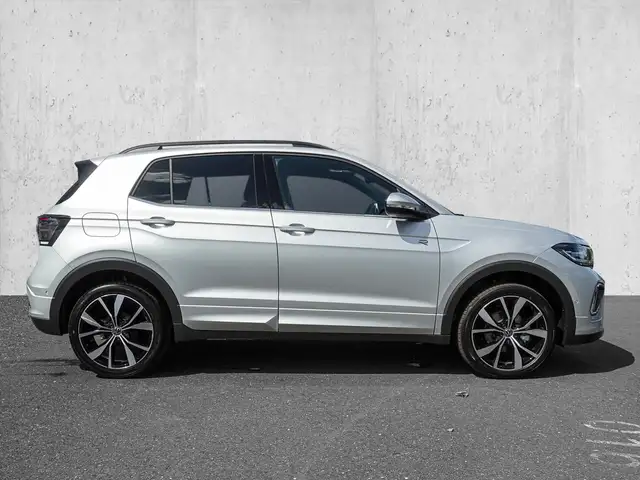 Volkswagen T-Cross view 5