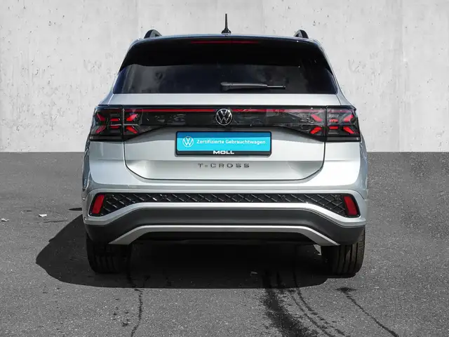 Volkswagen T-Cross view 6