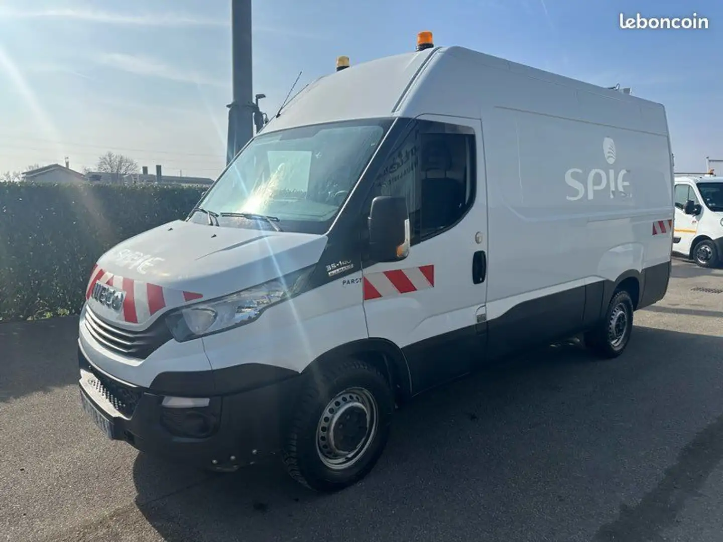 Iveco Daily 12990 ht fourgon l2h2 35s14 BVA - 2