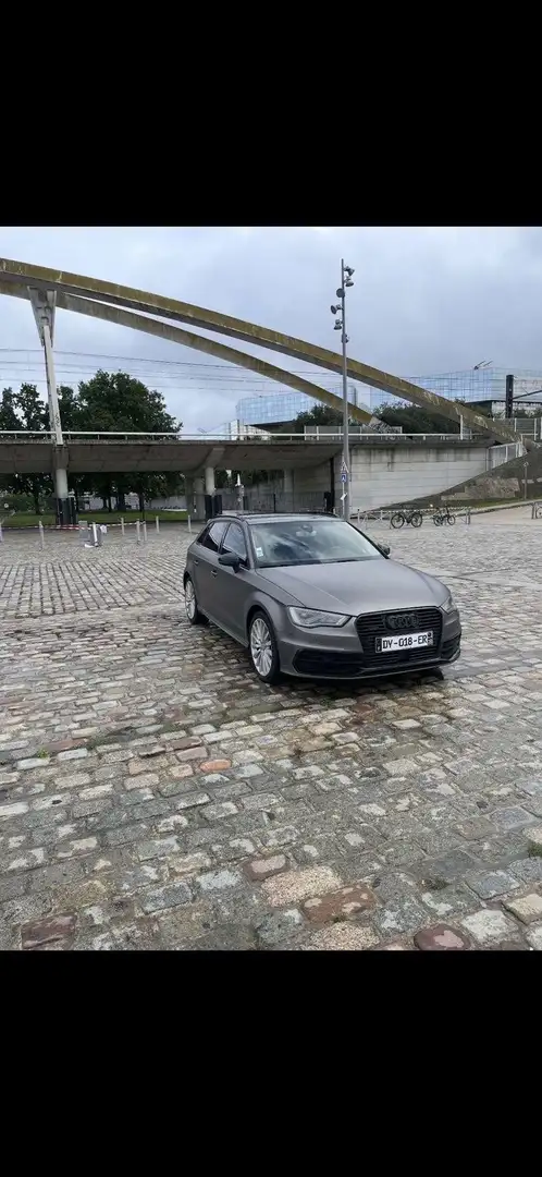 Audi A3 Sportback 1.4 TFSI e-tron 204 Ambiente S tronic 6 - 2