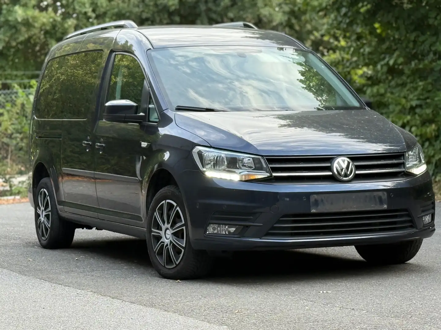 Volkswagen Caddy 1.4 TSI Maxi Highline-7pl-2019-Automaat-Garantie Grijs - 1