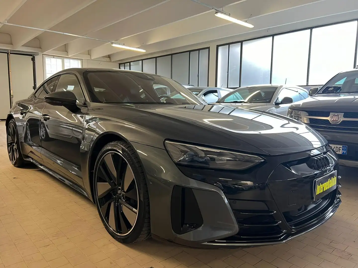 Audi e-tron GT s - 2