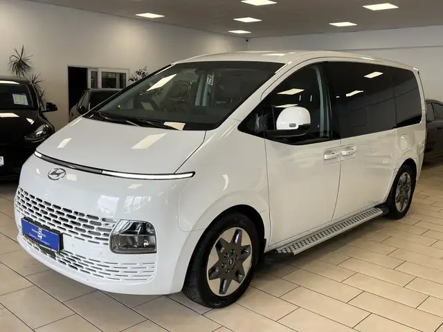 Hyundai STARIA Prime Leder*360Cam*9 Sitze*Navi*ACC*LED4x4