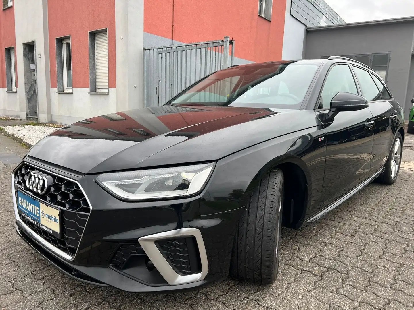 Audi A4 Avant 35 TFSI 110 KW.S line.LED.PDC.1-Hand Noir - 1