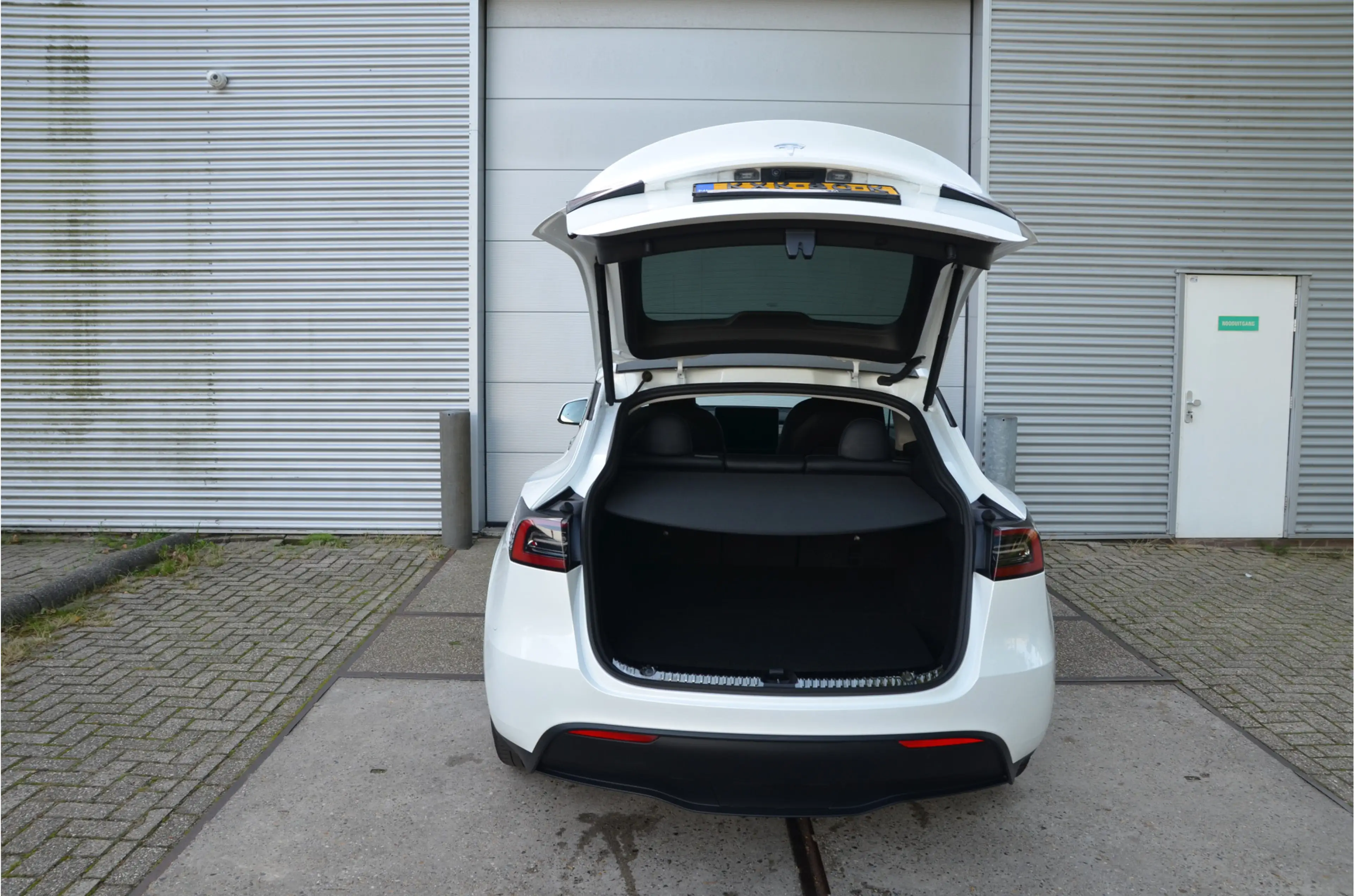 Tesla Model Y Long Range RWD 75 kWh AutoPilot3.0 Ryzen — photo 35