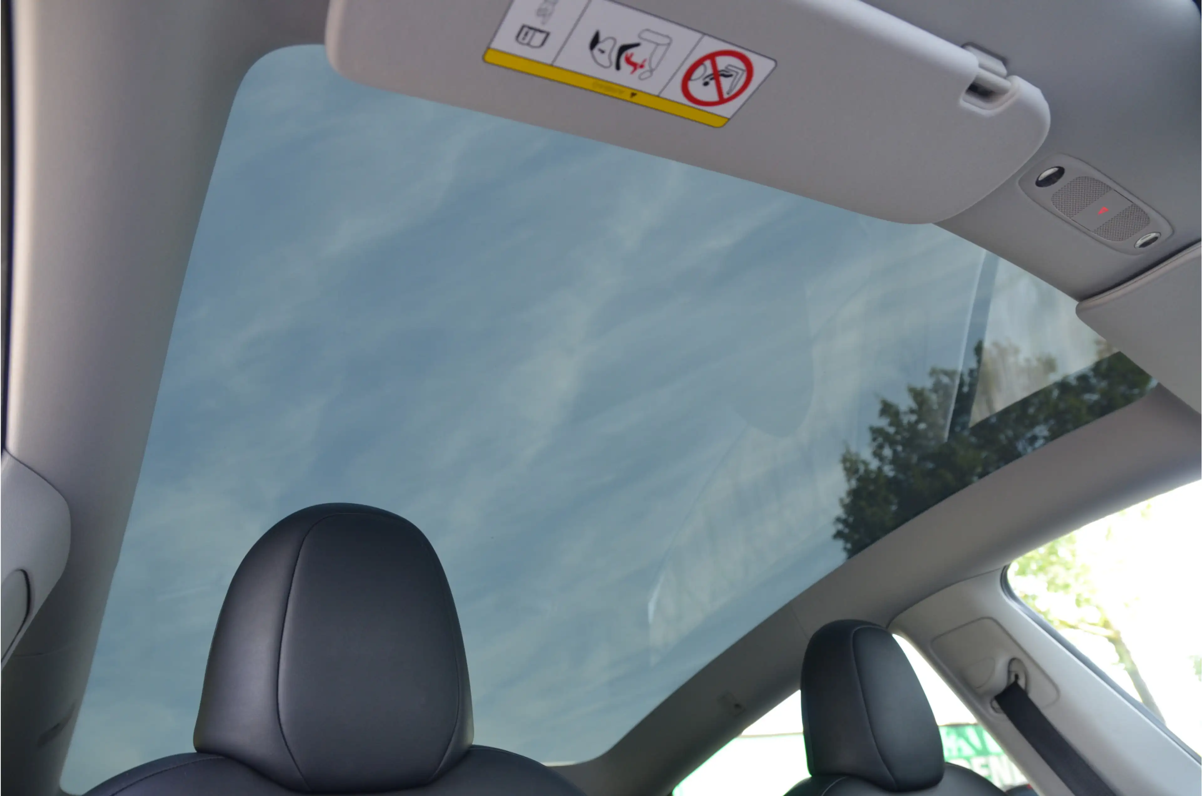 Tesla Model Y Long Range RWD 75 kWh AutoPilot3.0 Ryzen — photo 2