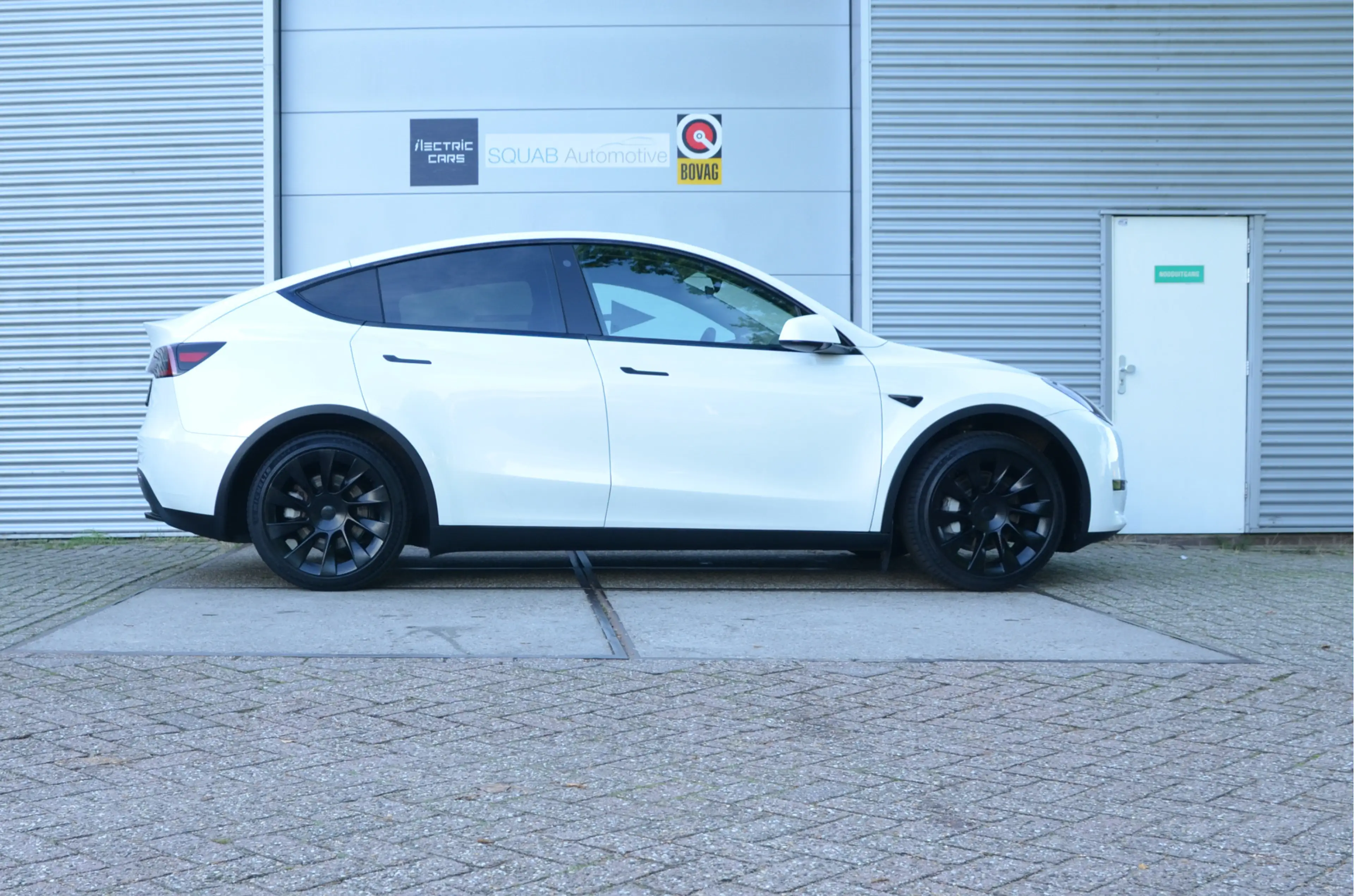 Tesla Model Y Long Range RWD 75 kWh AutoPilot3.0 Ryzen — photo 9