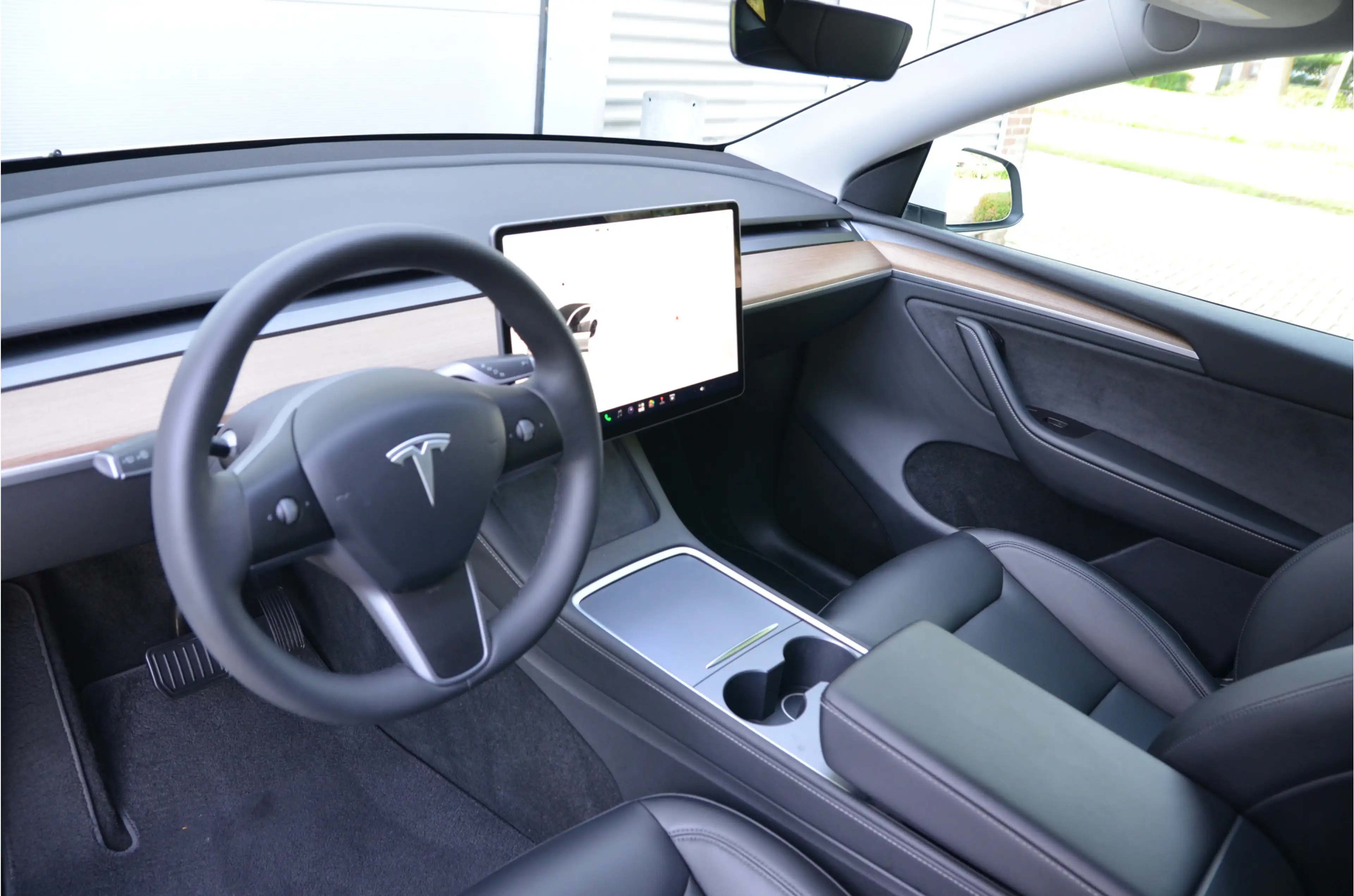 Tesla Model Y Long Range RWD 75 kWh AutoPilot3.0 Ryzen — photo 12