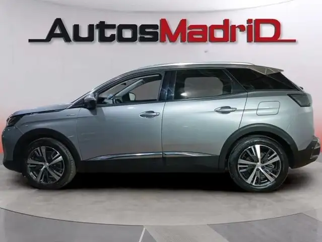 Peugeot 3008 view 4