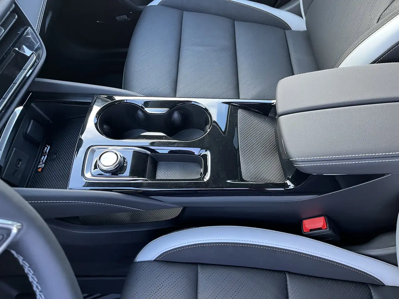 Buick Envision снимка Buick Envision