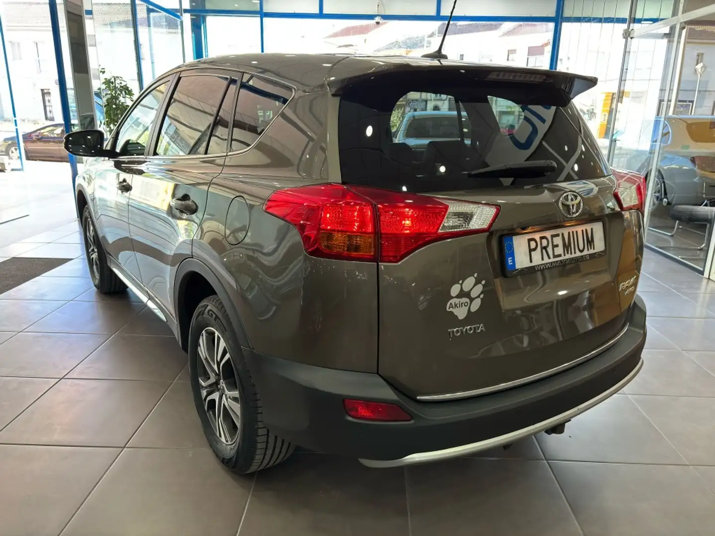 Toyota RAV 4 150D Executive AWD AutoDrive Marrón - 2
