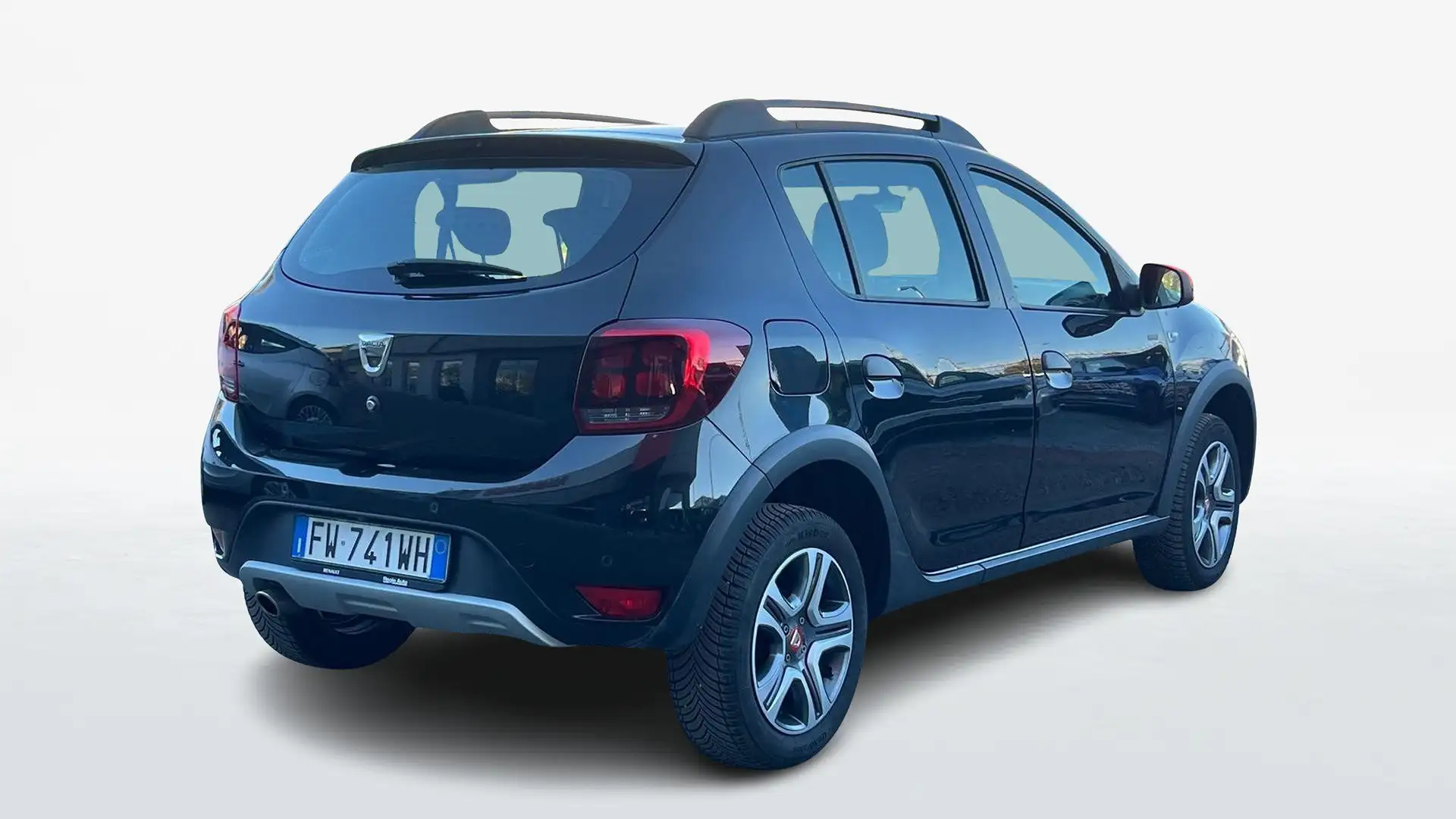 Dacia Sandero STEPWAY 0.9 TCE TURBO TECHROAD GPL 90CV Zwart - 2