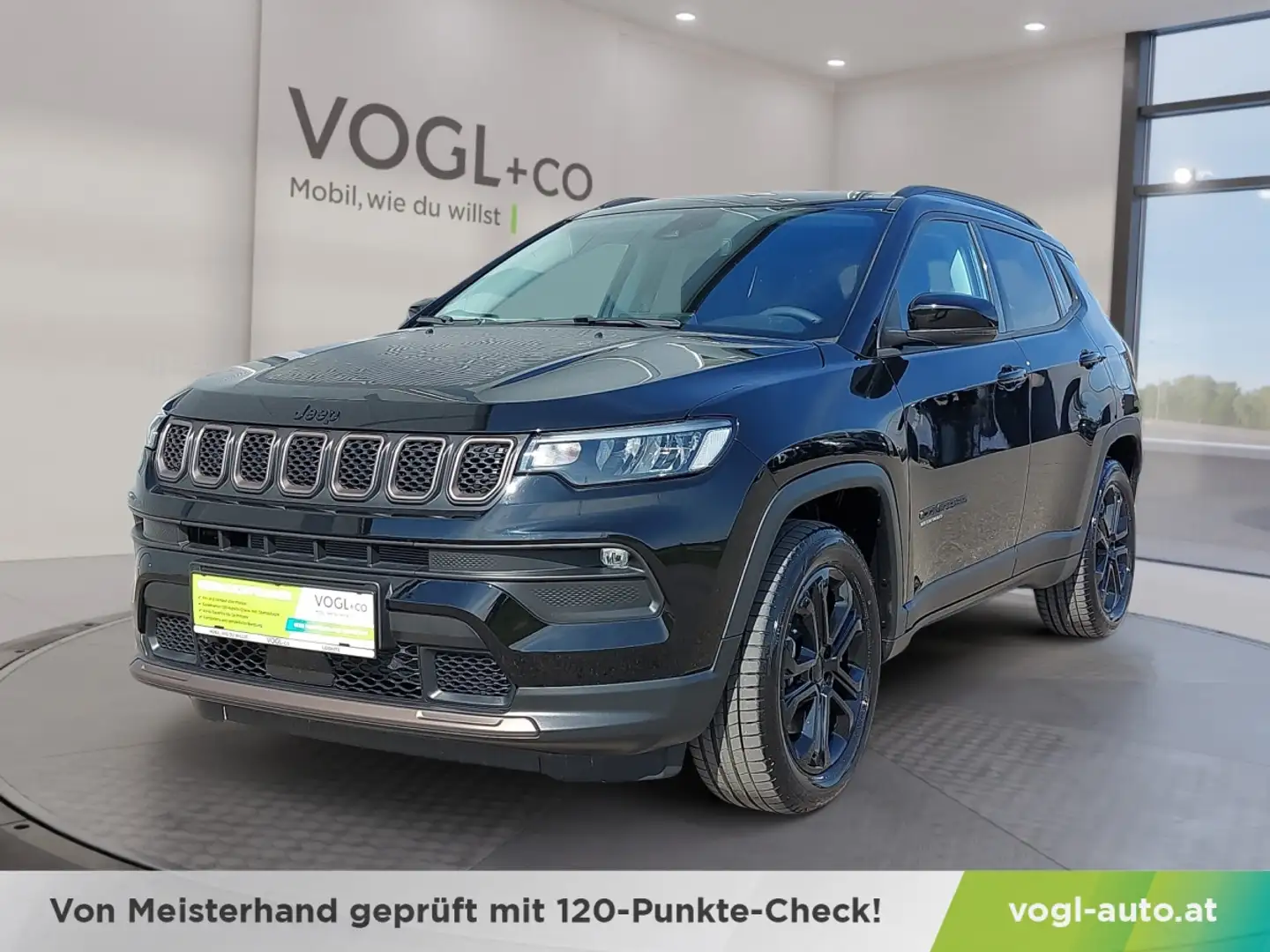 Jeep Compass 1.3 PHEV Upland 240 PS AT 4xe Schwarz - 1