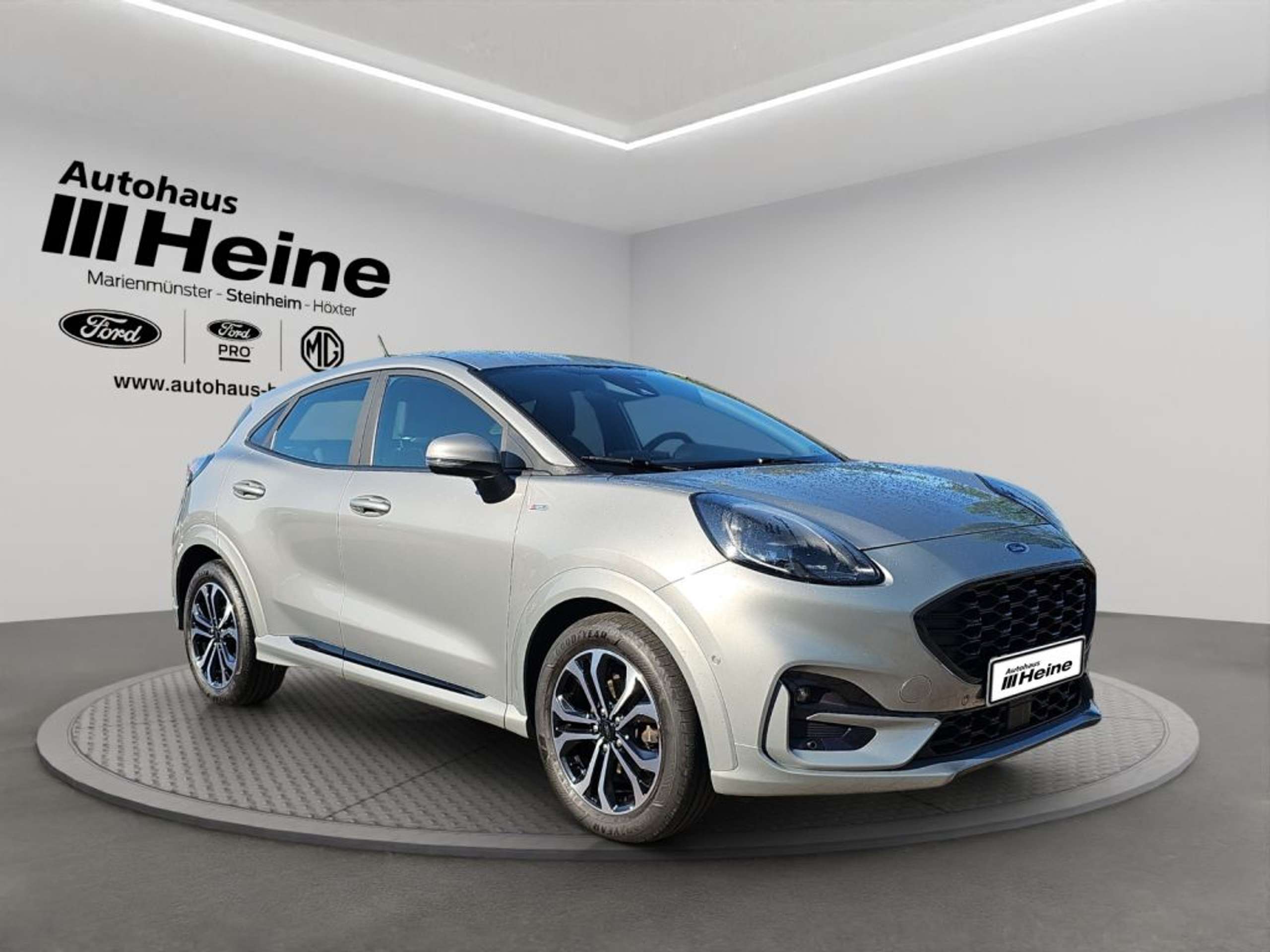 Fahrzeugabbildung Ford Puma 1.0 EcoBoost Hybrid Aut. ST-LINE - mit KI generiert/bearbeitet