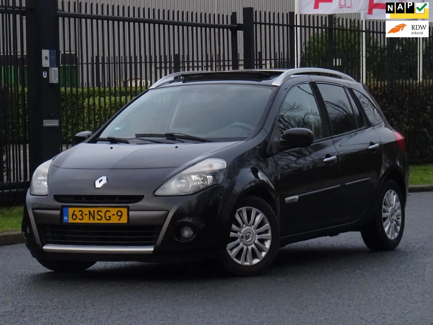Renault Clio Estate 1.2 TCE NAP/PANORAMADAK/NAV/AIRCO/CRUISE Schwarz - 1
