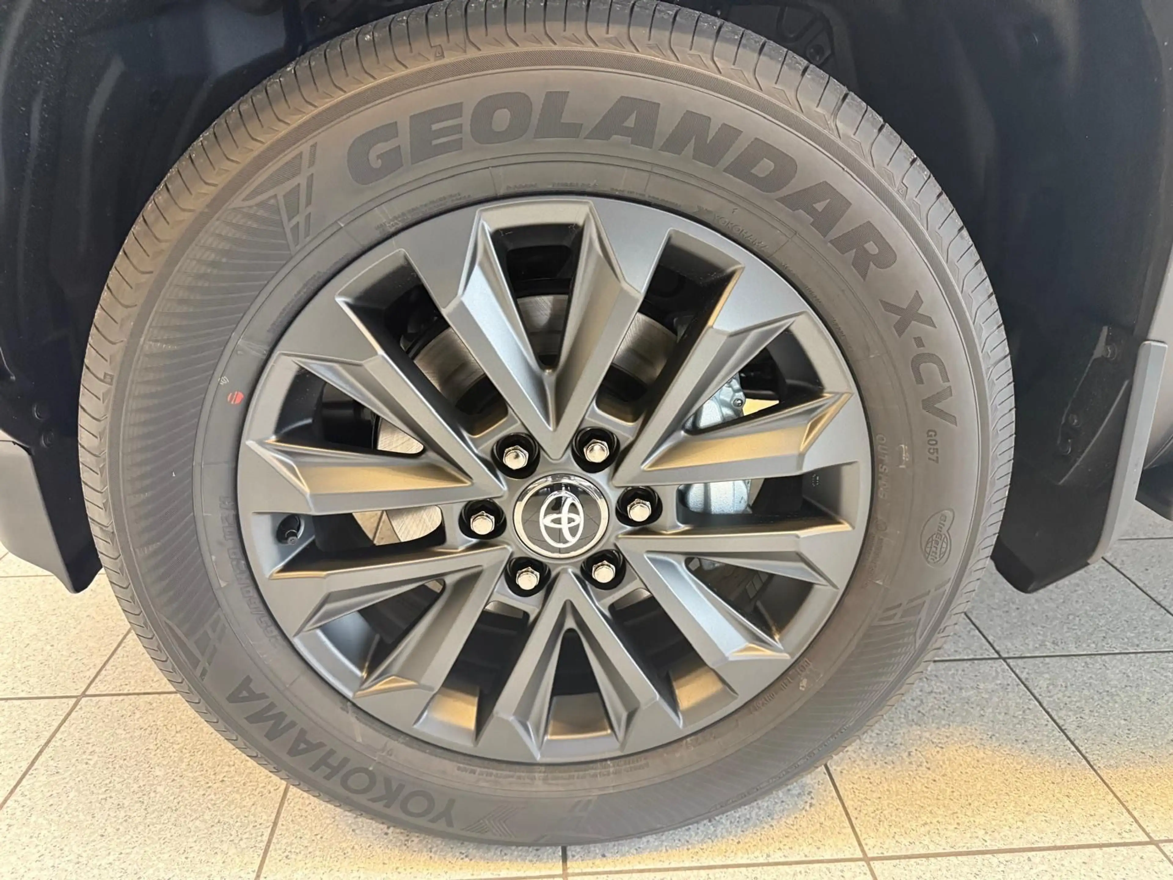 Toyota Land Cruiser 250 - LOUNGE-MILD HYBRID-PANORAMA-HEAD UP — photo 13