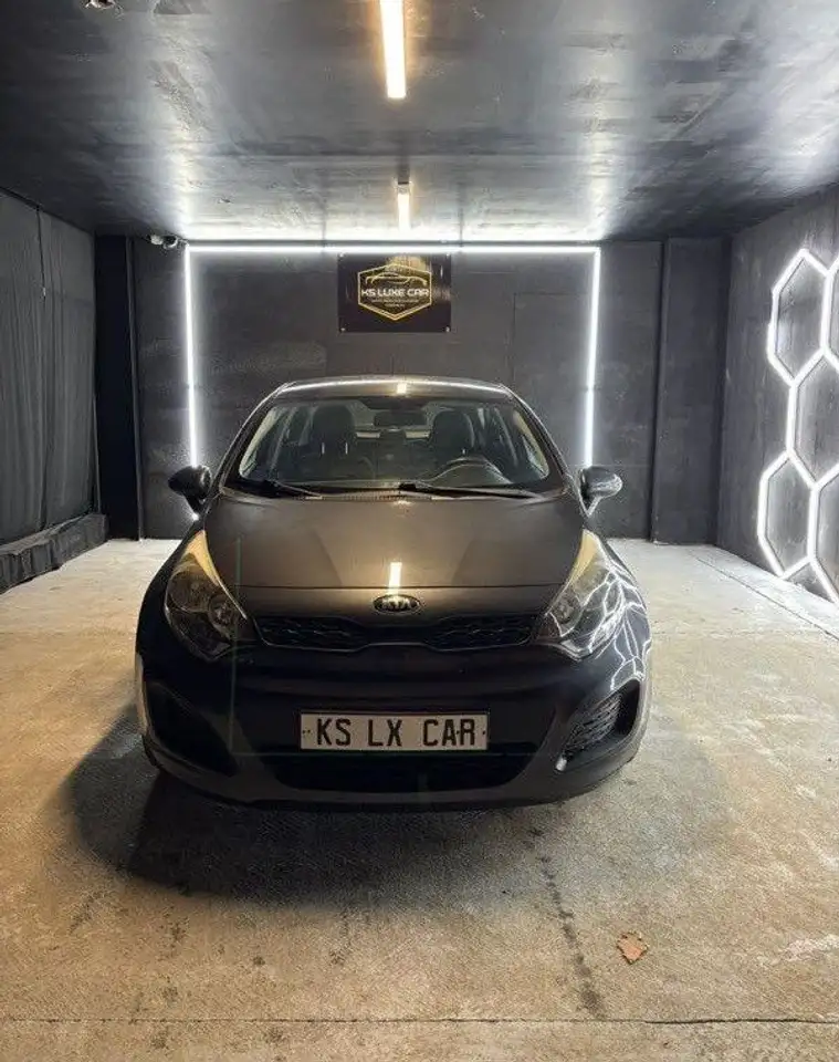 Kia Rio ACTIVE 1.2i 84 CV 1 Ã¨res mains