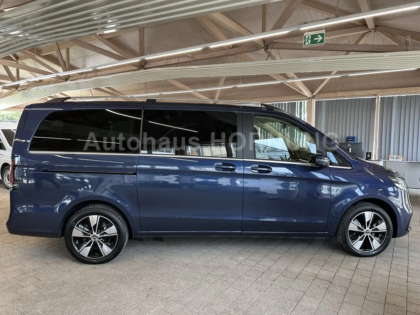 Mercedes-Benz V 300 V 300 d 4M*AVANTGARDE*PANO*DISTR*SITZLUFT*STHZG Blu/Azzurro - 2