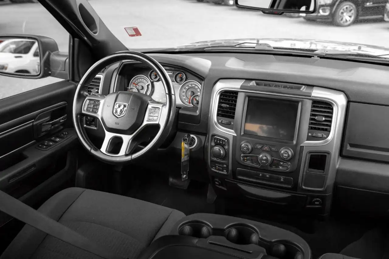 RAM 1500 снимка RAM 1500
