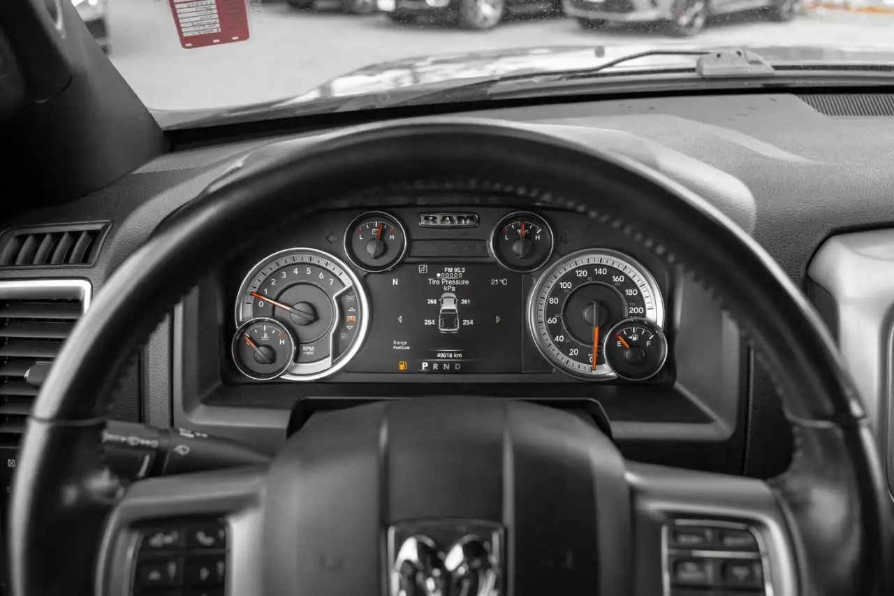 RAM 1500 снимка RAM 1500