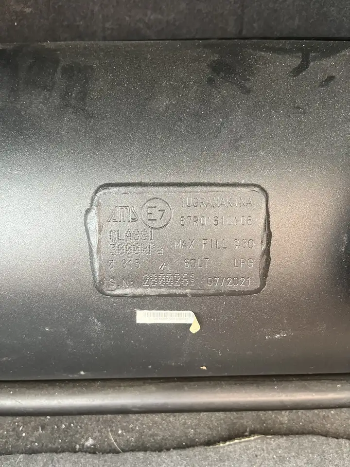 Mercedes-Benz E 200 (124), foto 10