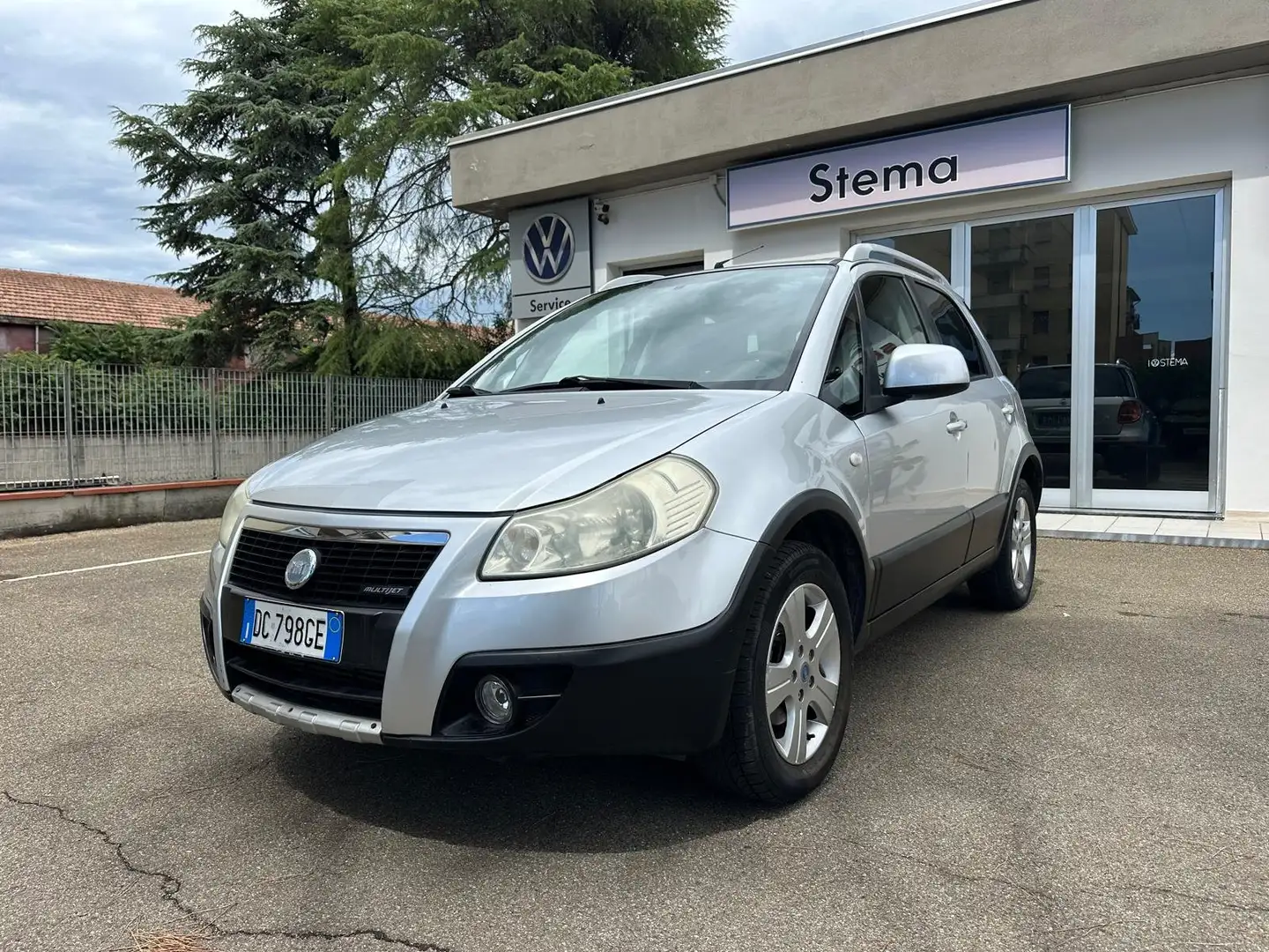 Fiat Sedici Sedici 1.9 mjt Dynamic 4x4 120cv OTTIMA Stříbrná - 1