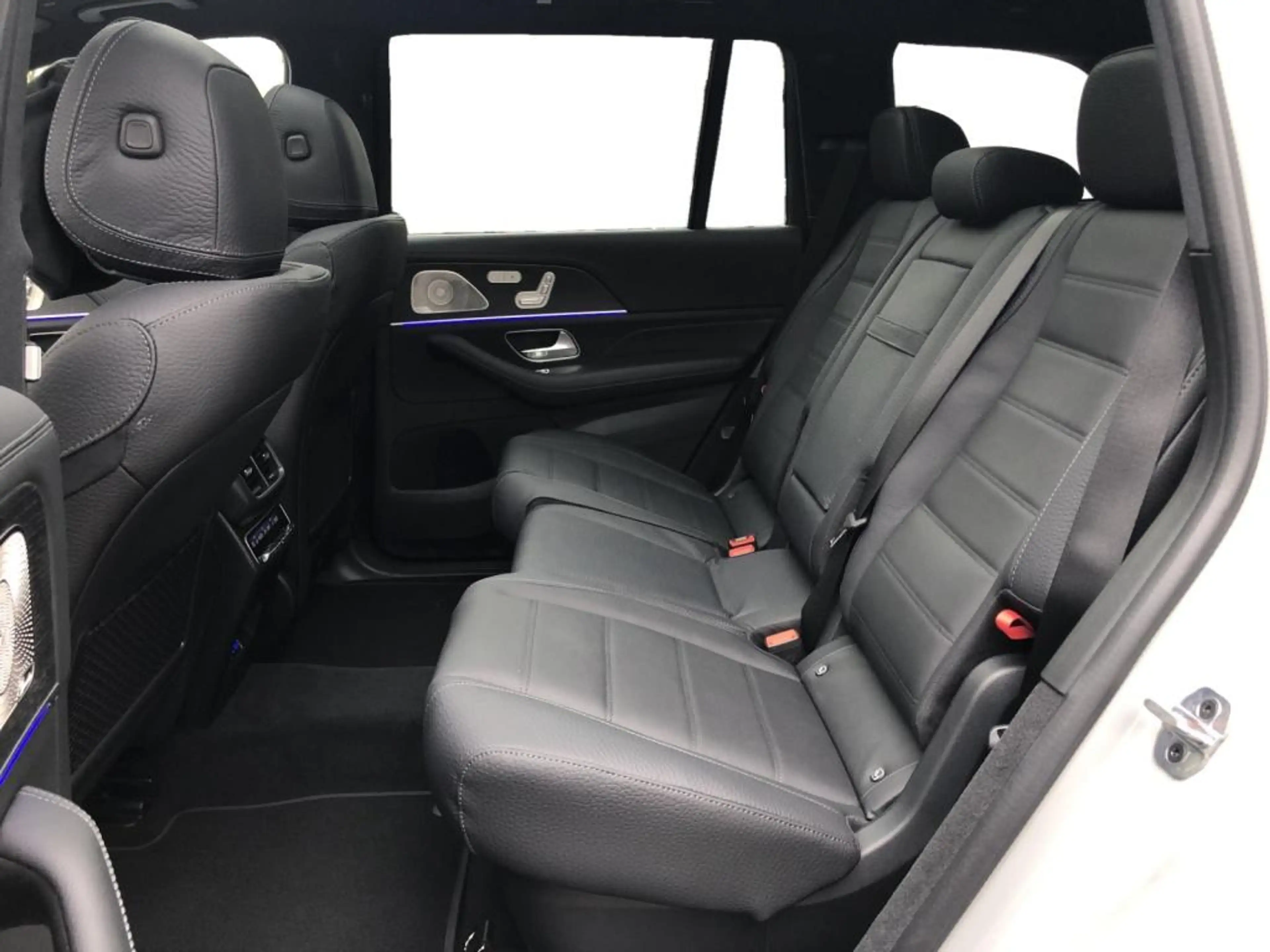 Mercedes-Benz GLS 450 d 4MATIC AMG+MBUX+Burm+MBeam+Night+AHK — photo 8