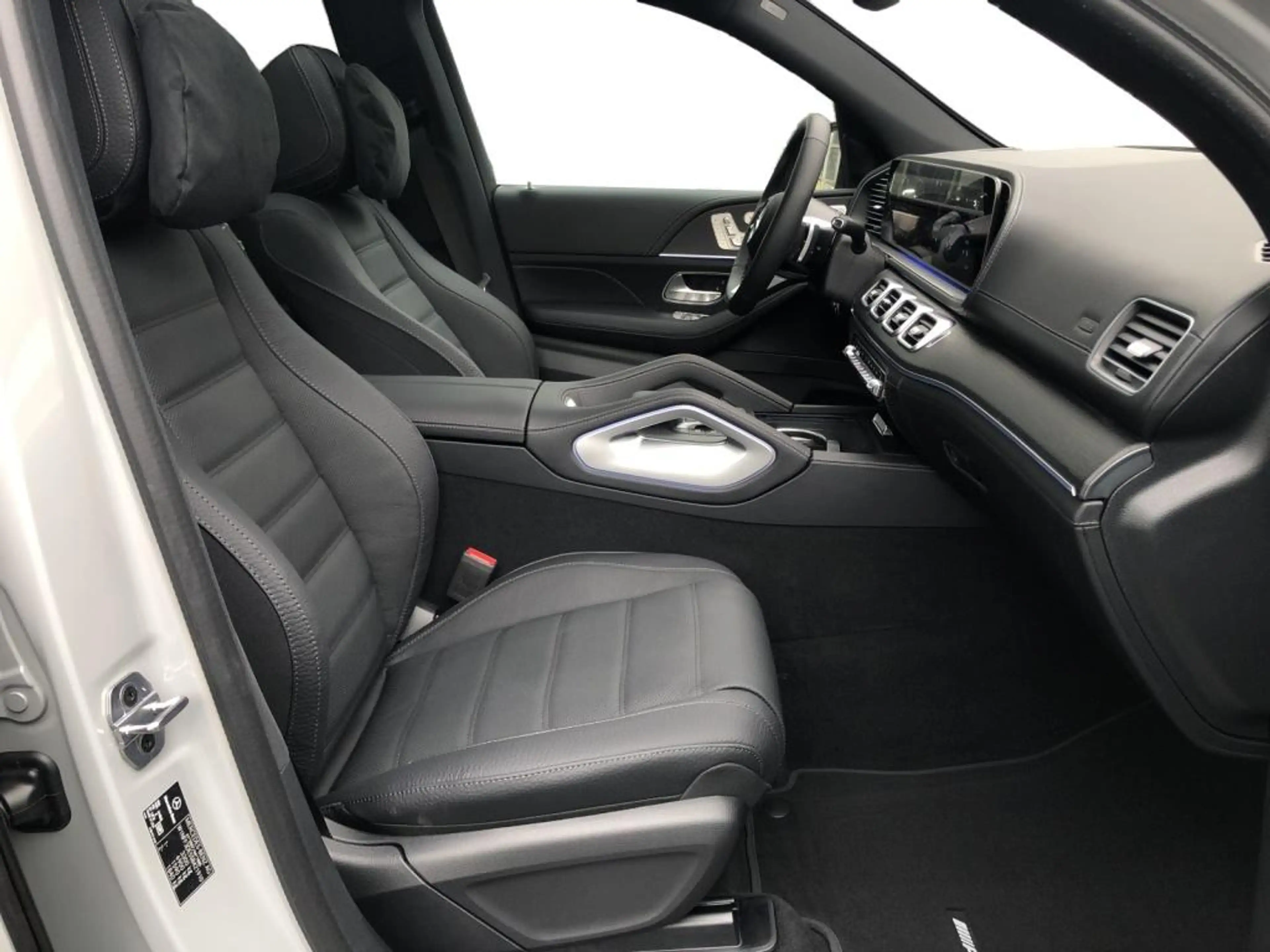 Mercedes-Benz GLS 450 d 4MATIC AMG+MBUX+Burm+MBeam+Night+AHK — photo 4