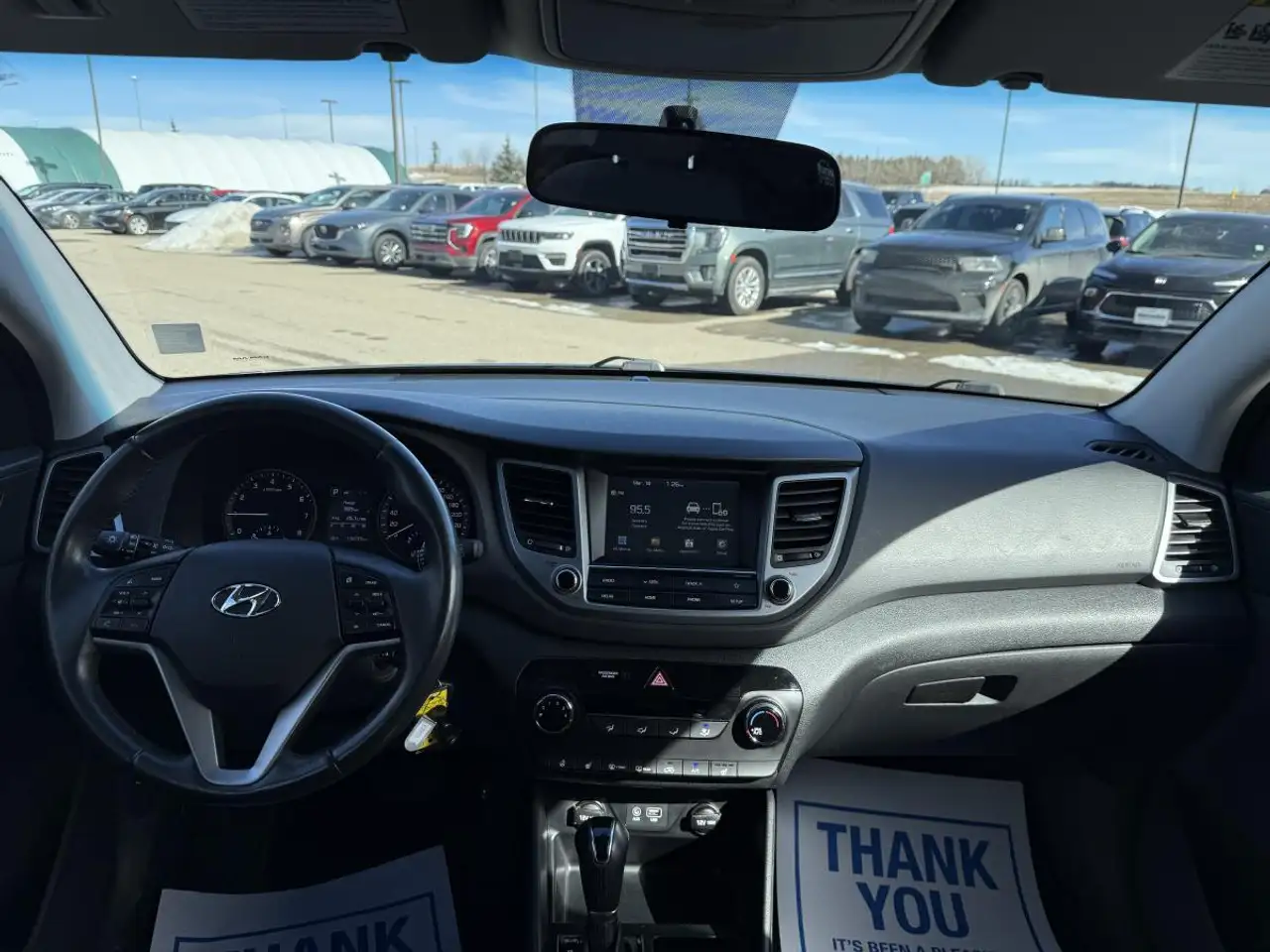 Hyundai TUCSON снимка Hyundai TUCSON