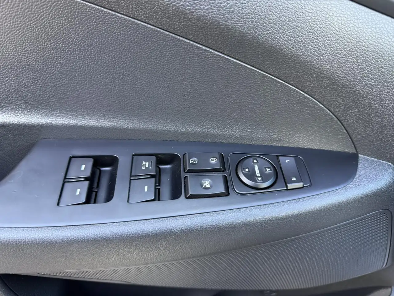 Hyundai TUCSON снимка Hyundai TUCSON