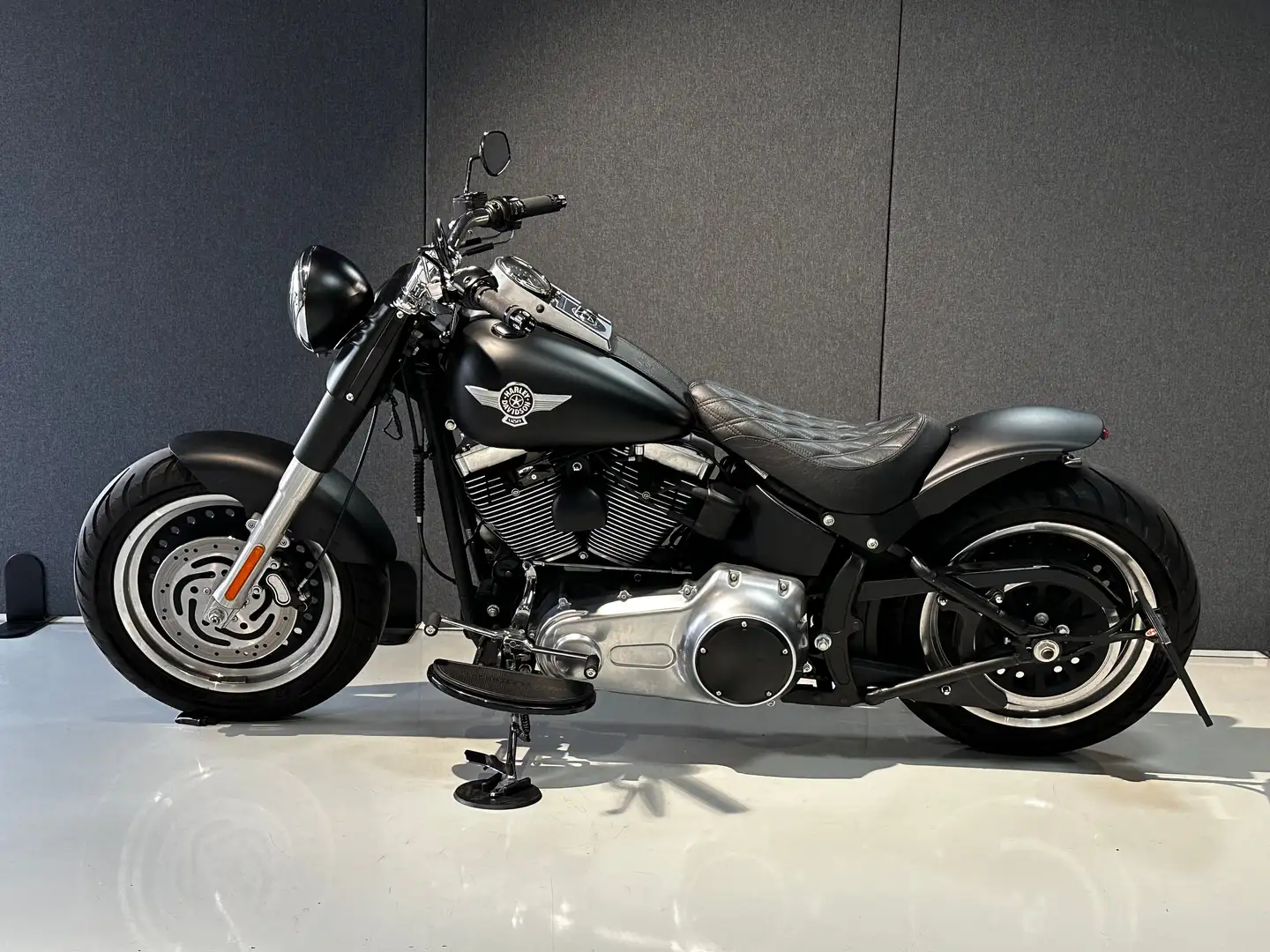 Harley-Davidson Fat Boy Custom Negro - 2